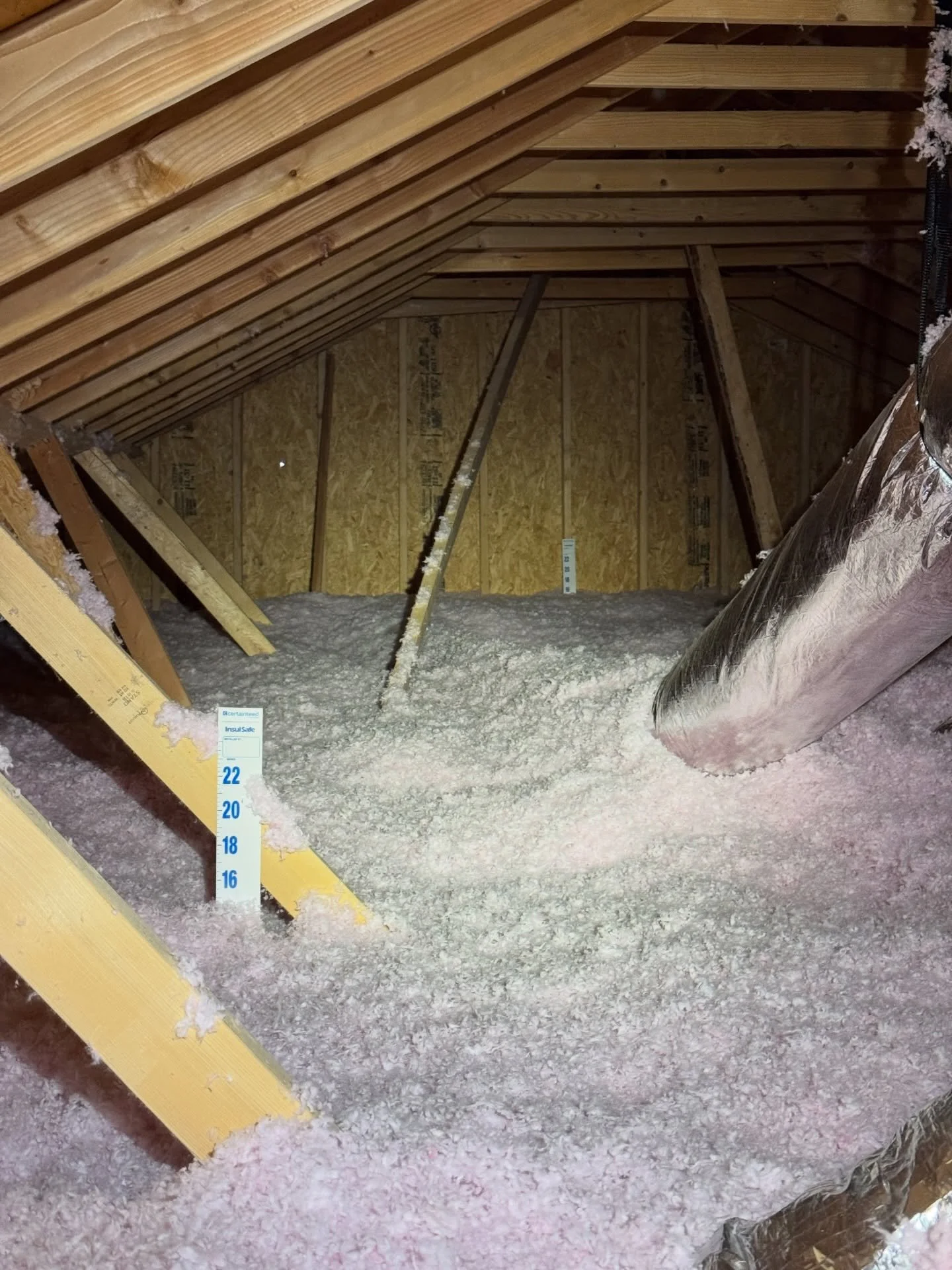 ENJOY SAVING 💰❓ Keep reading 👇

If you don&rsquo;t mind burning 🔥💰money, or your money 💸 flying away, skip this entirely&hellip; 😬

MOST ATTICS IN OKLAHOMA ARE UNDERINSULATED. 

It&rsquo;s a fact.

Most have insulation, but not an adequate amou