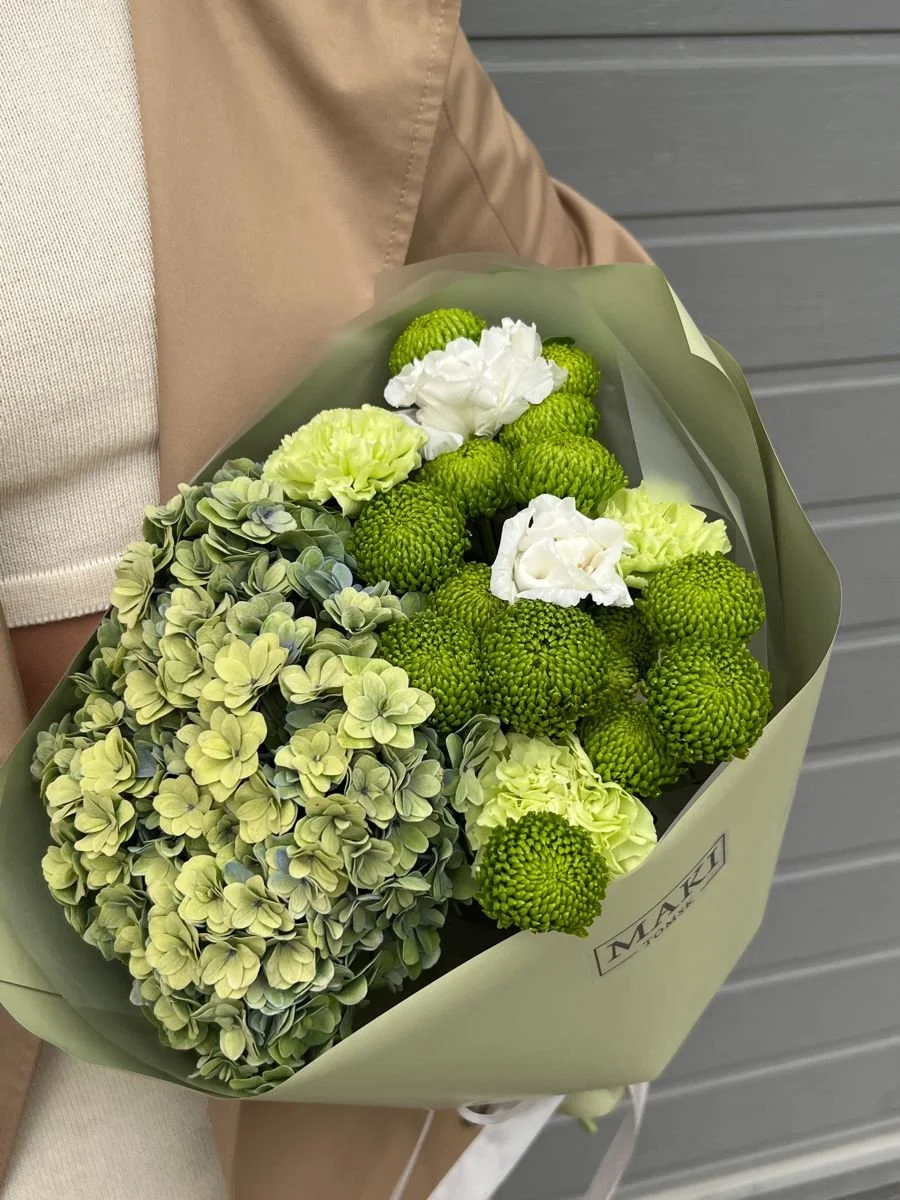 VERT FROISSÉ : Ram de flors i predominació de colors verds