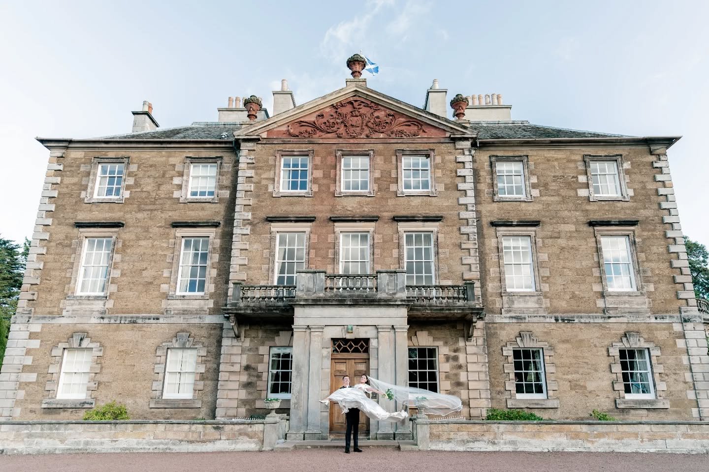 The beautiful Niamh and Stephen recreating the photo they took of their first visit to their venue. @gilmertonhouse

#gilmertonhouse
#husbandandwifeweddingphotographers #irelandweddingphotographers #irelandweddingphotography #mayoweddingphotographer 