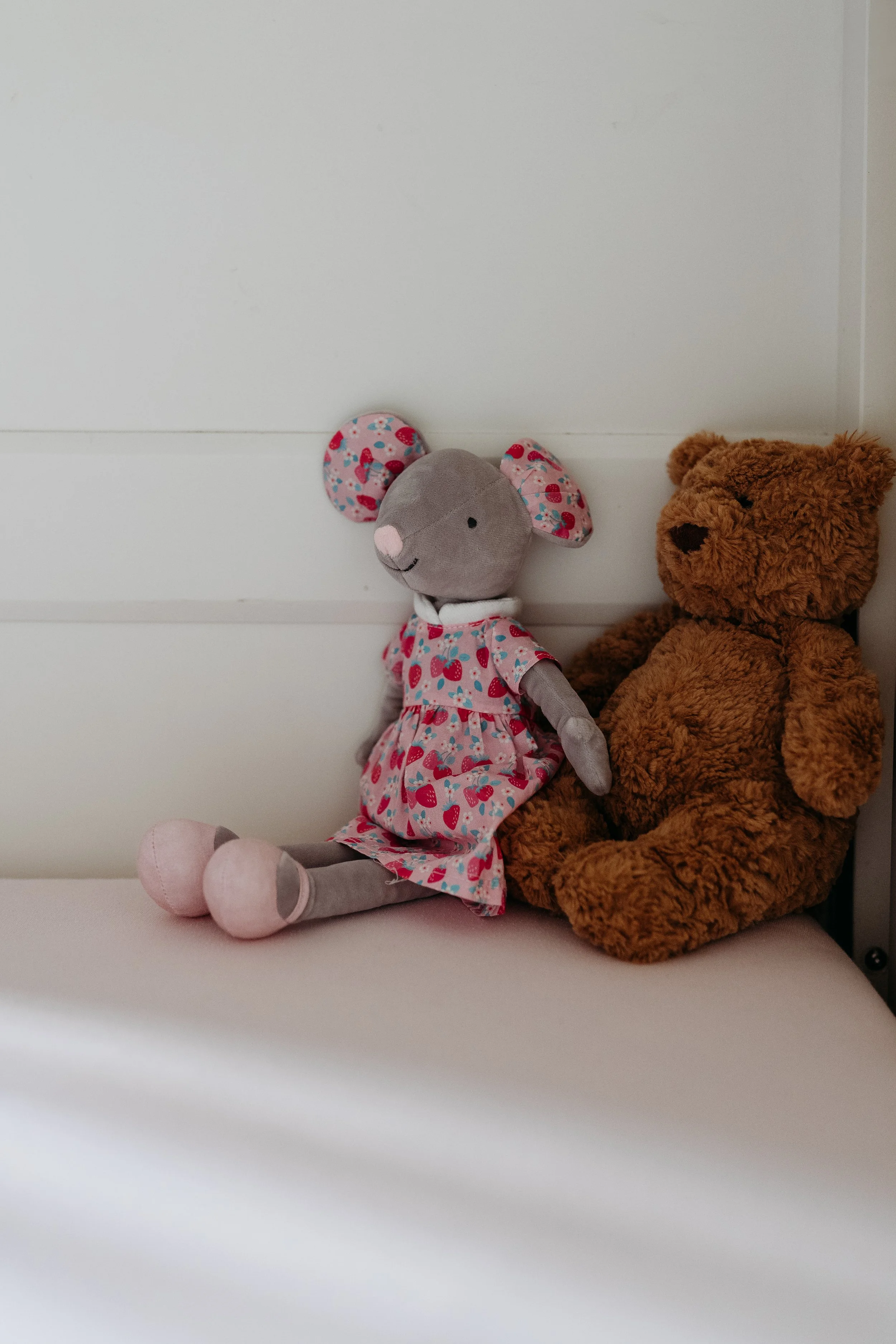 Plush toys representing comfort during infant sleep