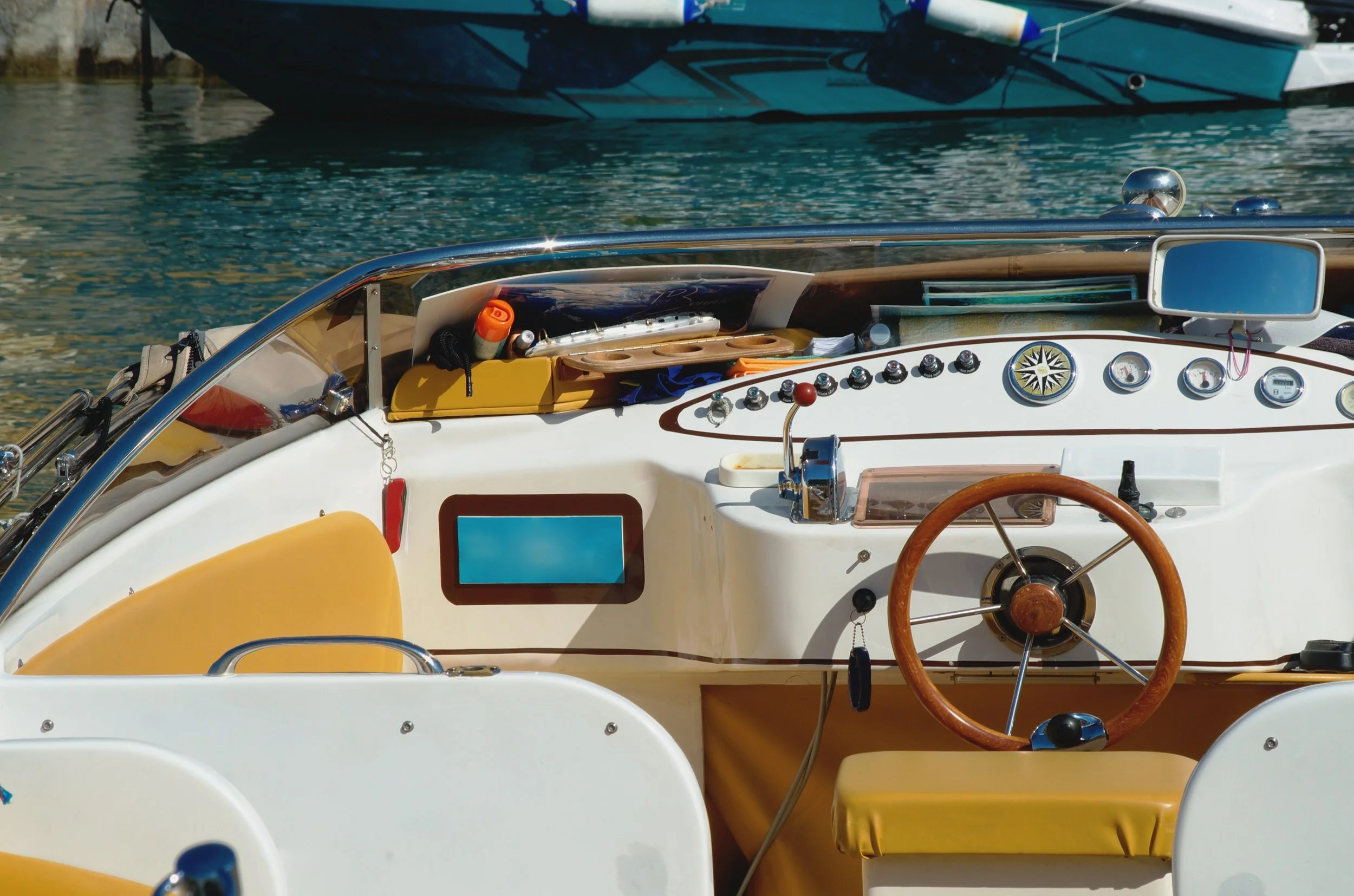 motorboat dashboard