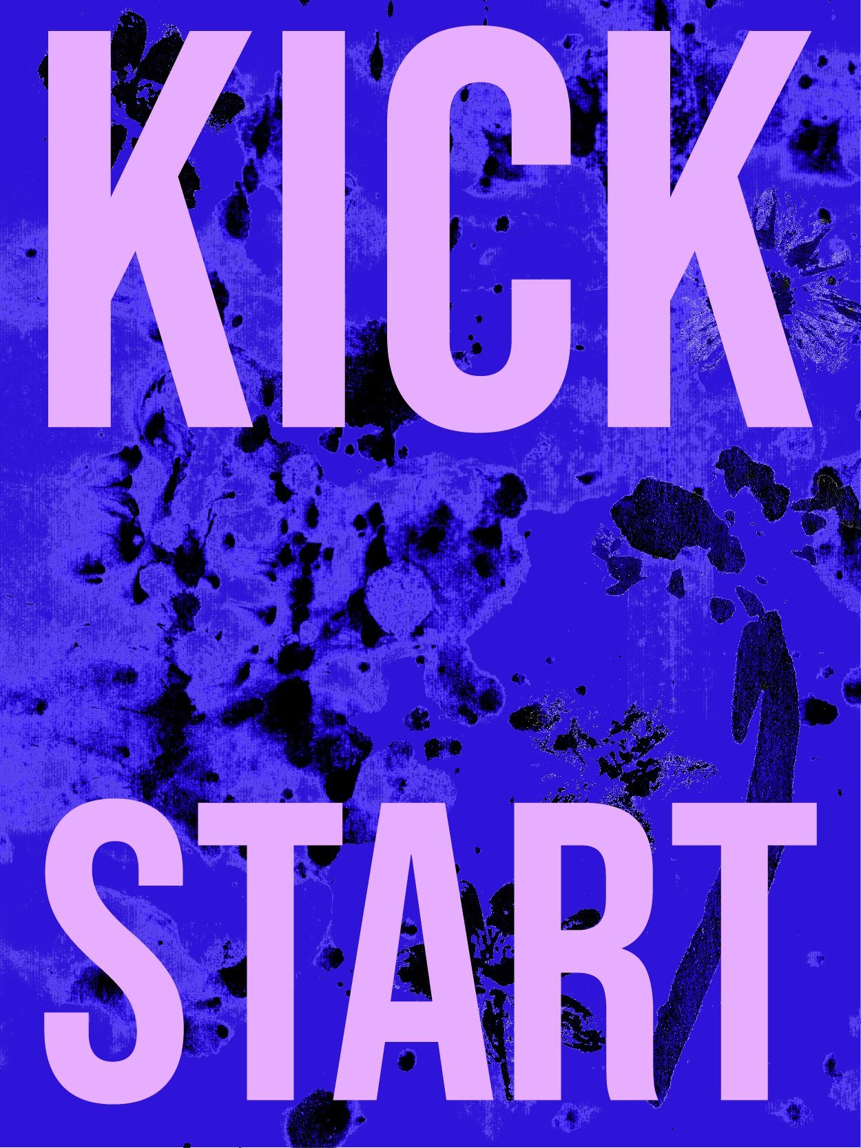 Texte en violet indiquant 'KICK START' sur un fond bleu avec des éclaboussures noires et bleues.