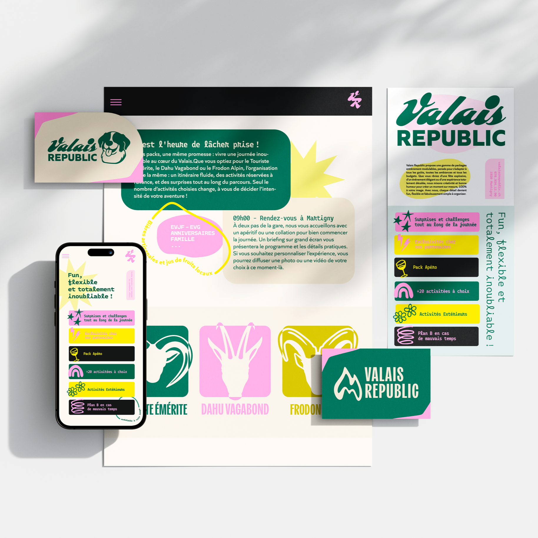 Matériel promotionnel et informations pour une visite dans les Valais, incluant des brochures, cartes, et un smartphone, avec des éléments graphiques colorés et textes en français.