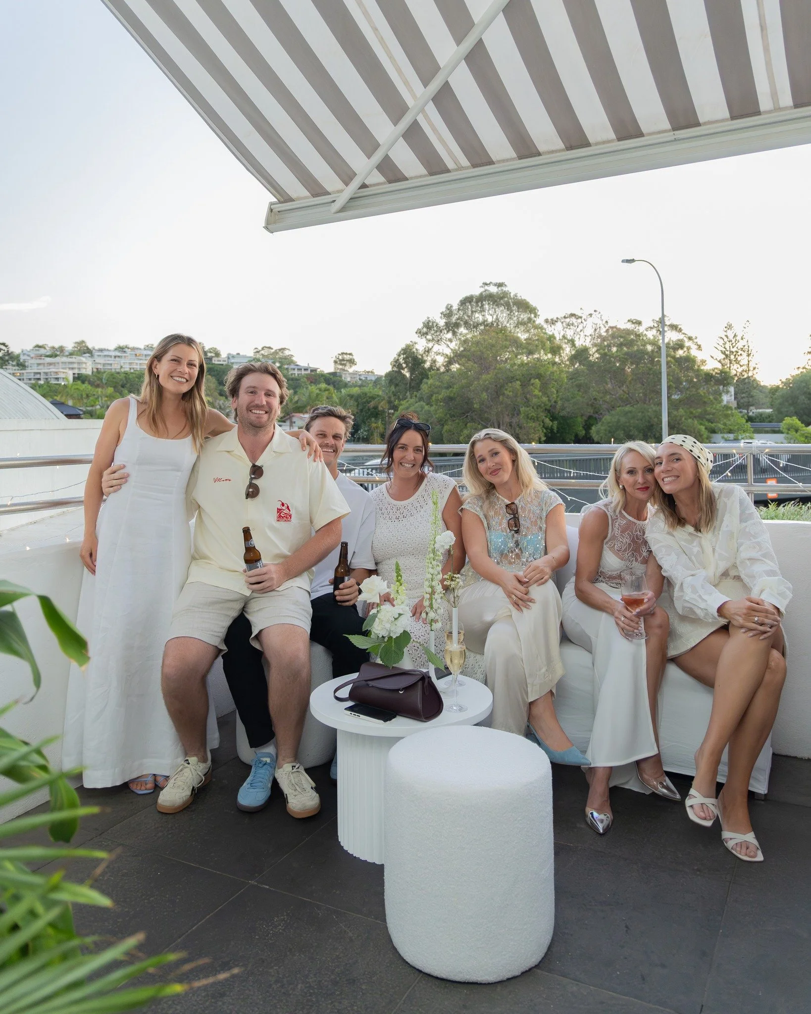 Merry Christmas from the extended Gull Design family.

Wishing you a beautiful day filled with laughter, love and everything that makes this season special.

#GullDesign #Christmas #Noosa