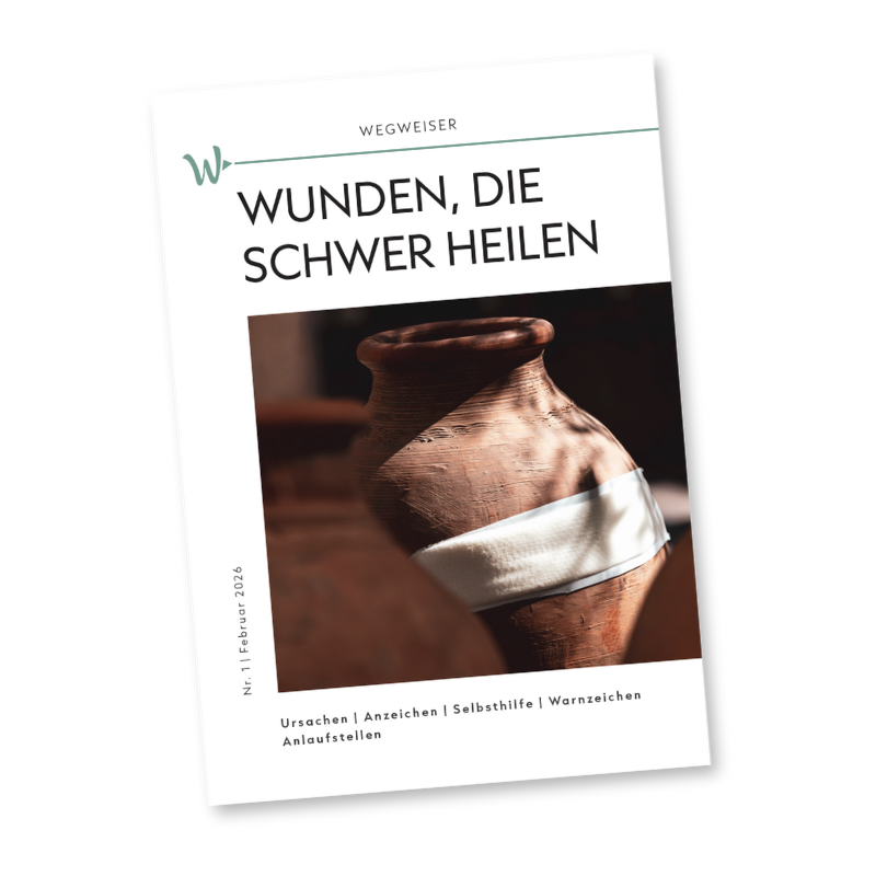 Buchcover mit Titel 'Wunden, die schwer heilen' und einem Bild eines alten Tonkrugs mit weißem Verband.