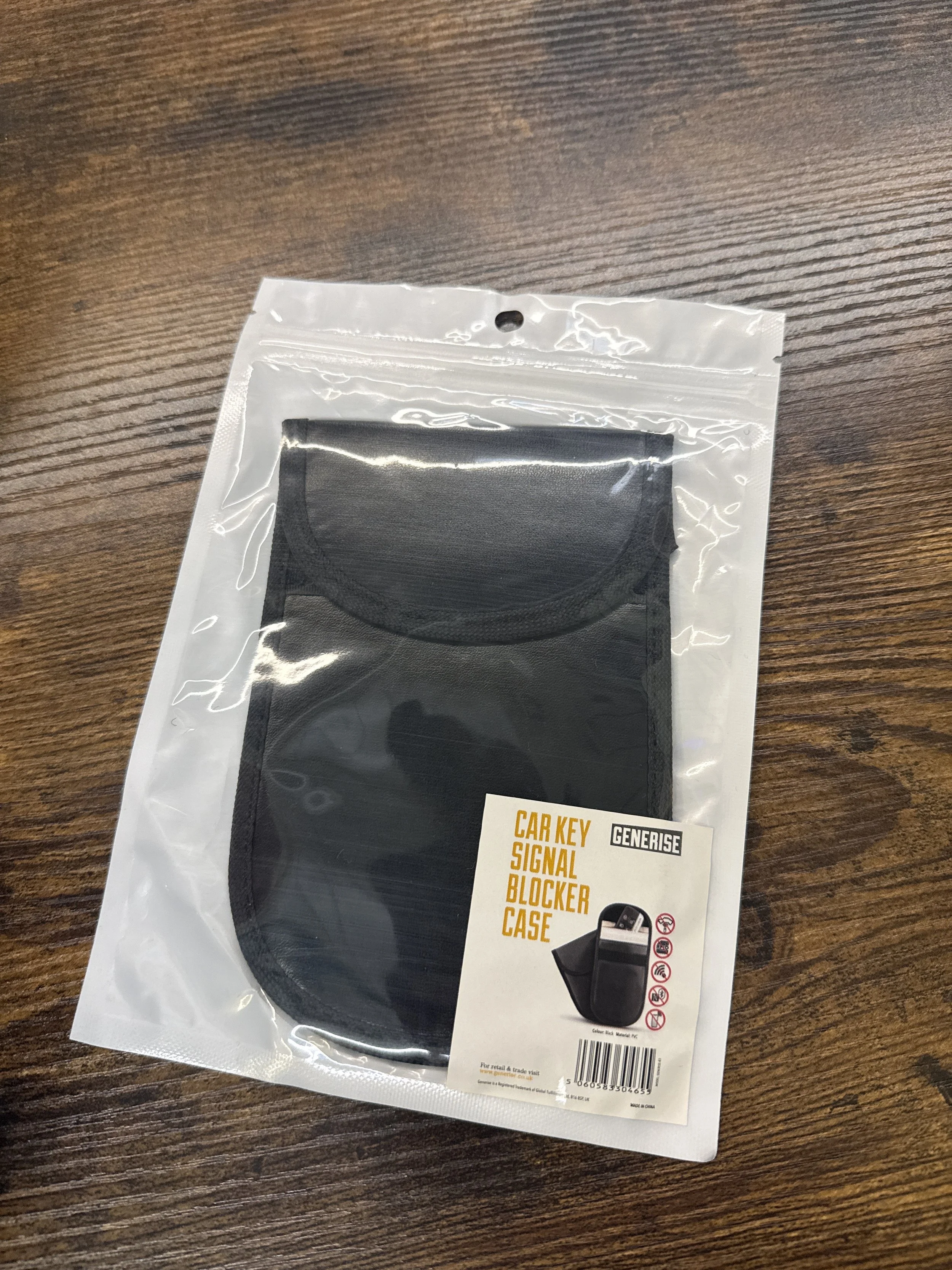 Signal Shield Pouch – Car Key Protection Case