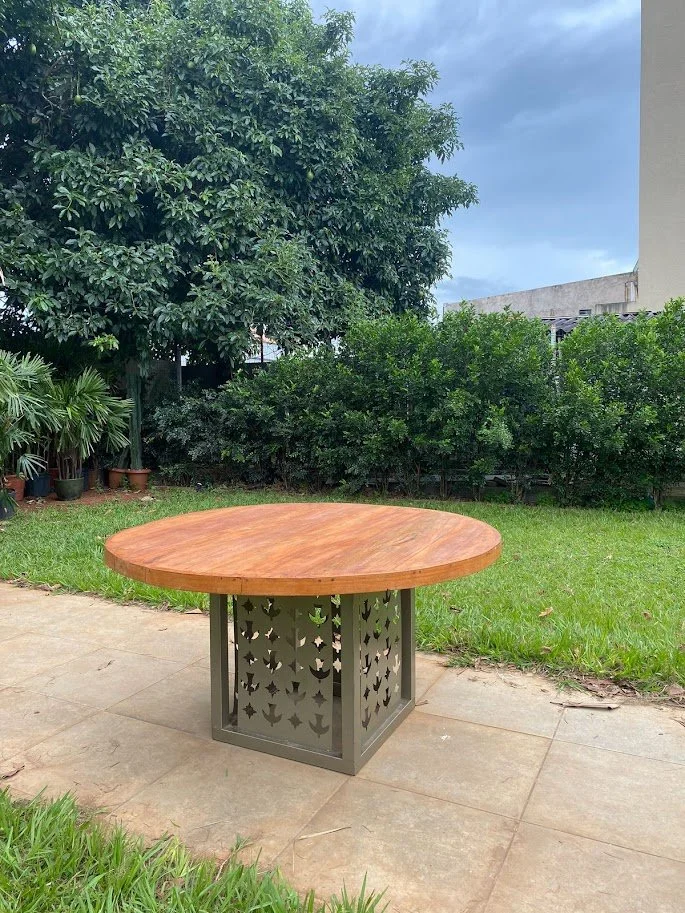 Mesa Rústica Redonda - Base Igrejinha