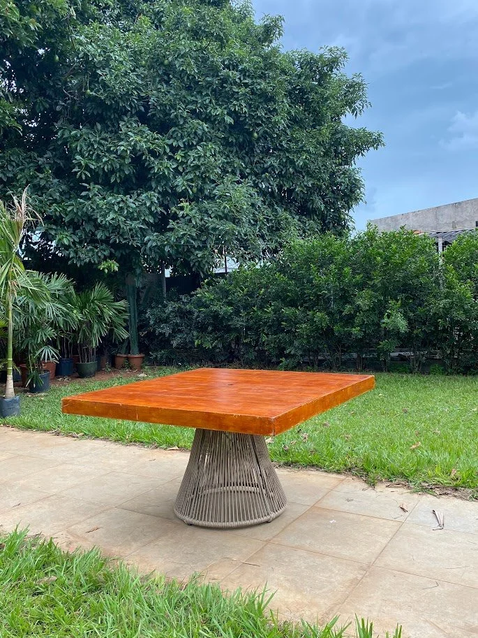 Mesa Rústica Quadrada - Base de Corda Náutica