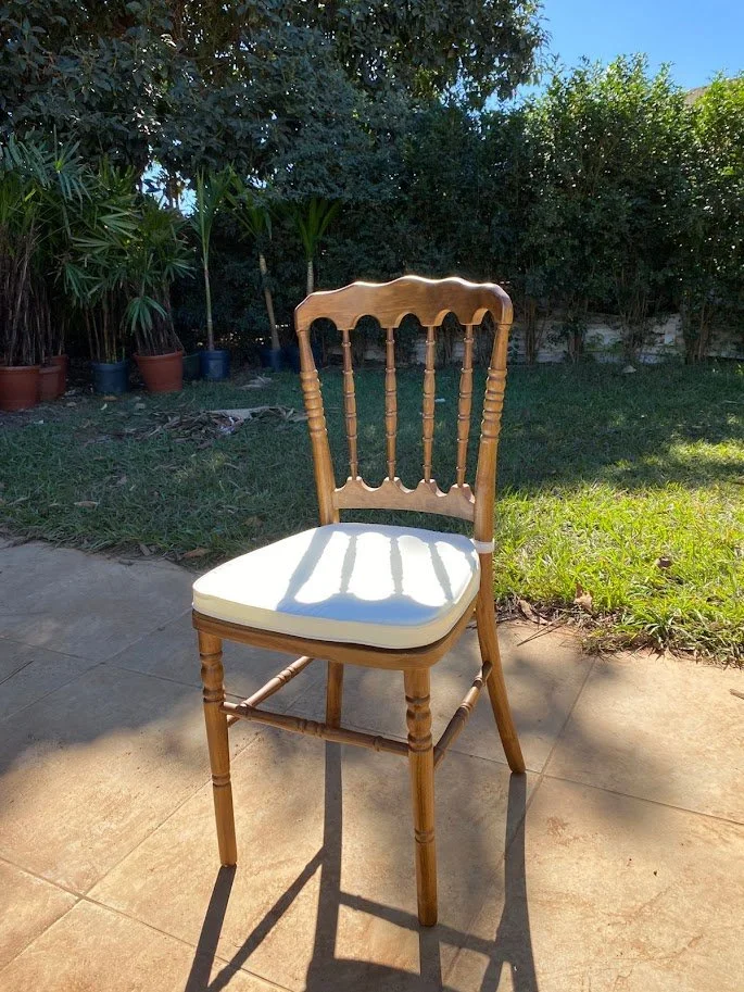 Cadeira Dior De Madeira