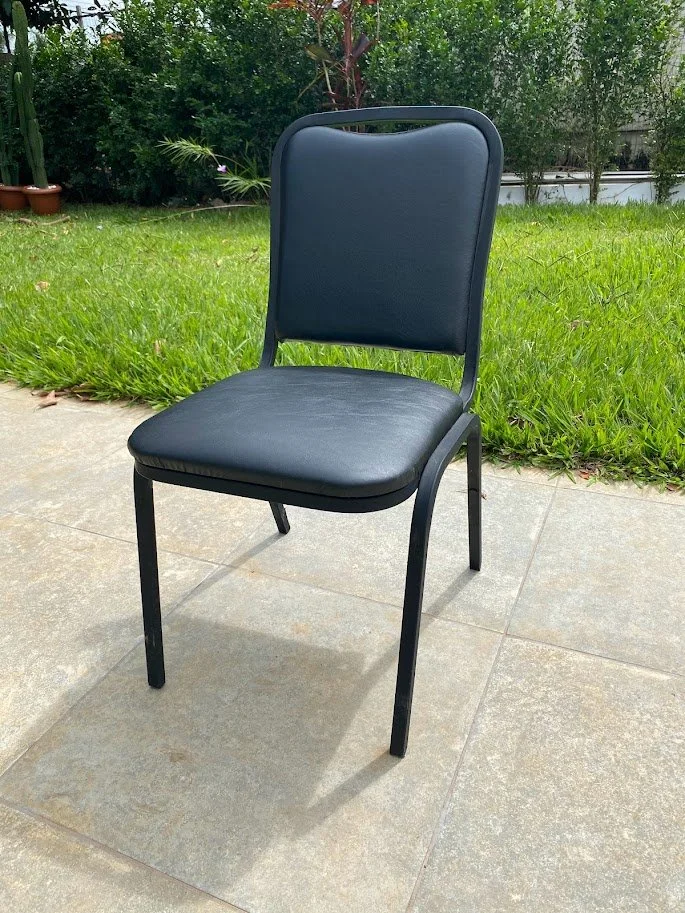 Cadeira Fixa Acolchoada