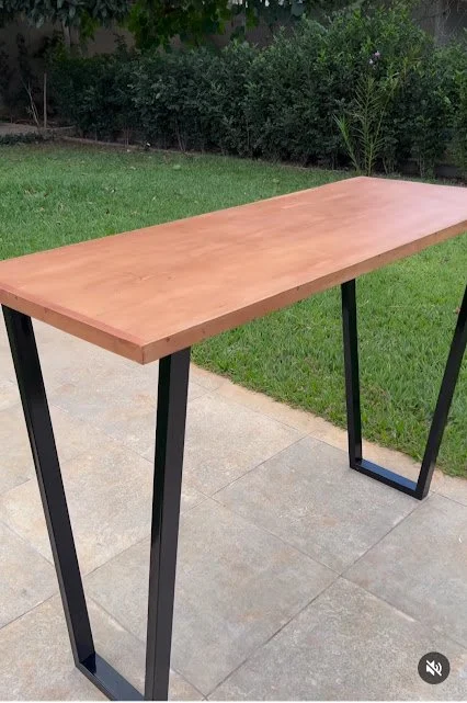 Bistrô Retangular de Metalon