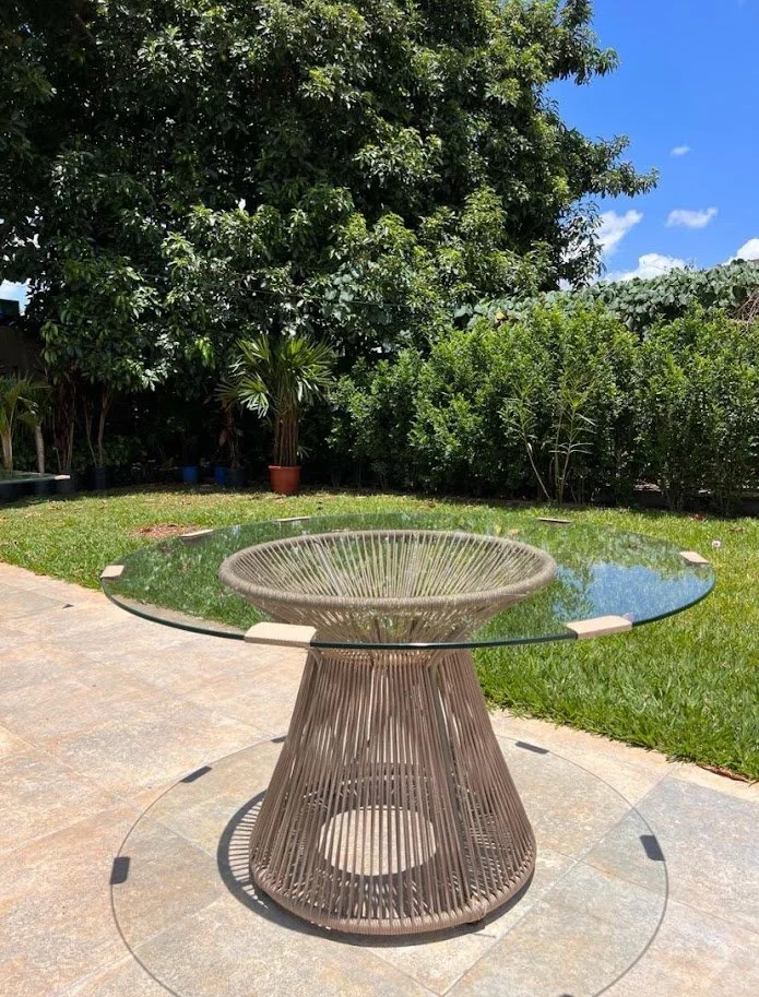 Mesa com Tampo de Vidro Redondo - Base de Corda Náutica