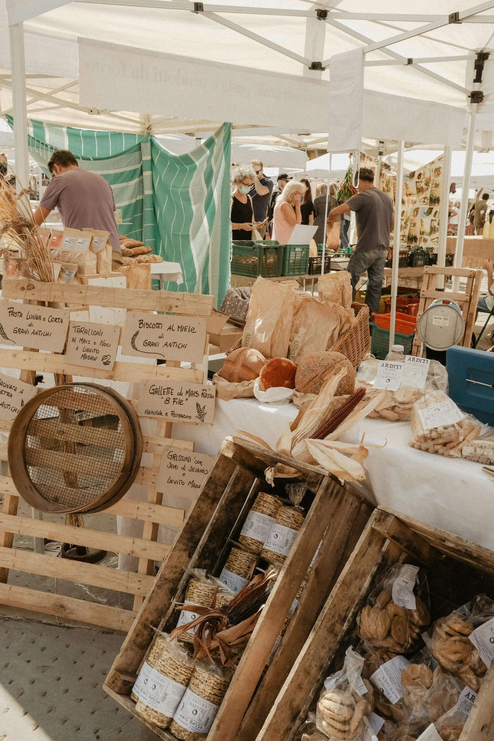 Why Most Small Brands Outgrow Their Packaging Faster Than They Expect