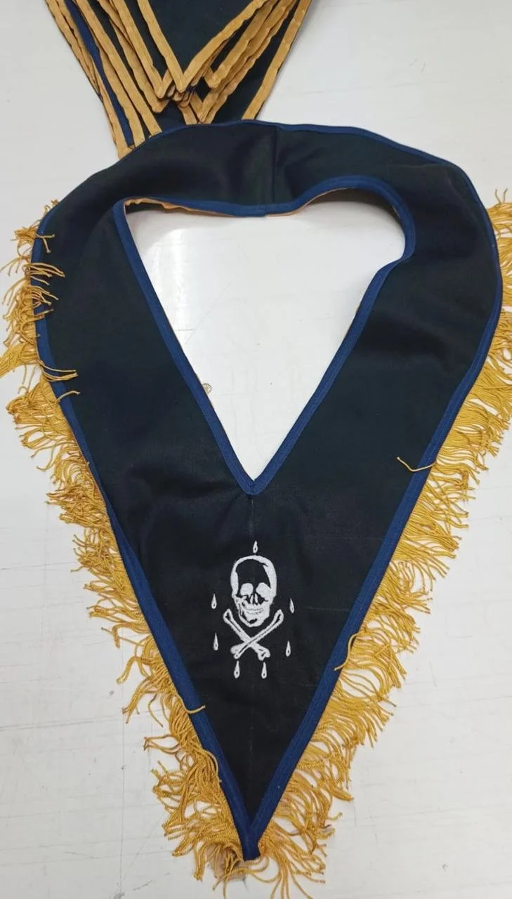 Juego de 15 collarines para dignatarios y oficiales