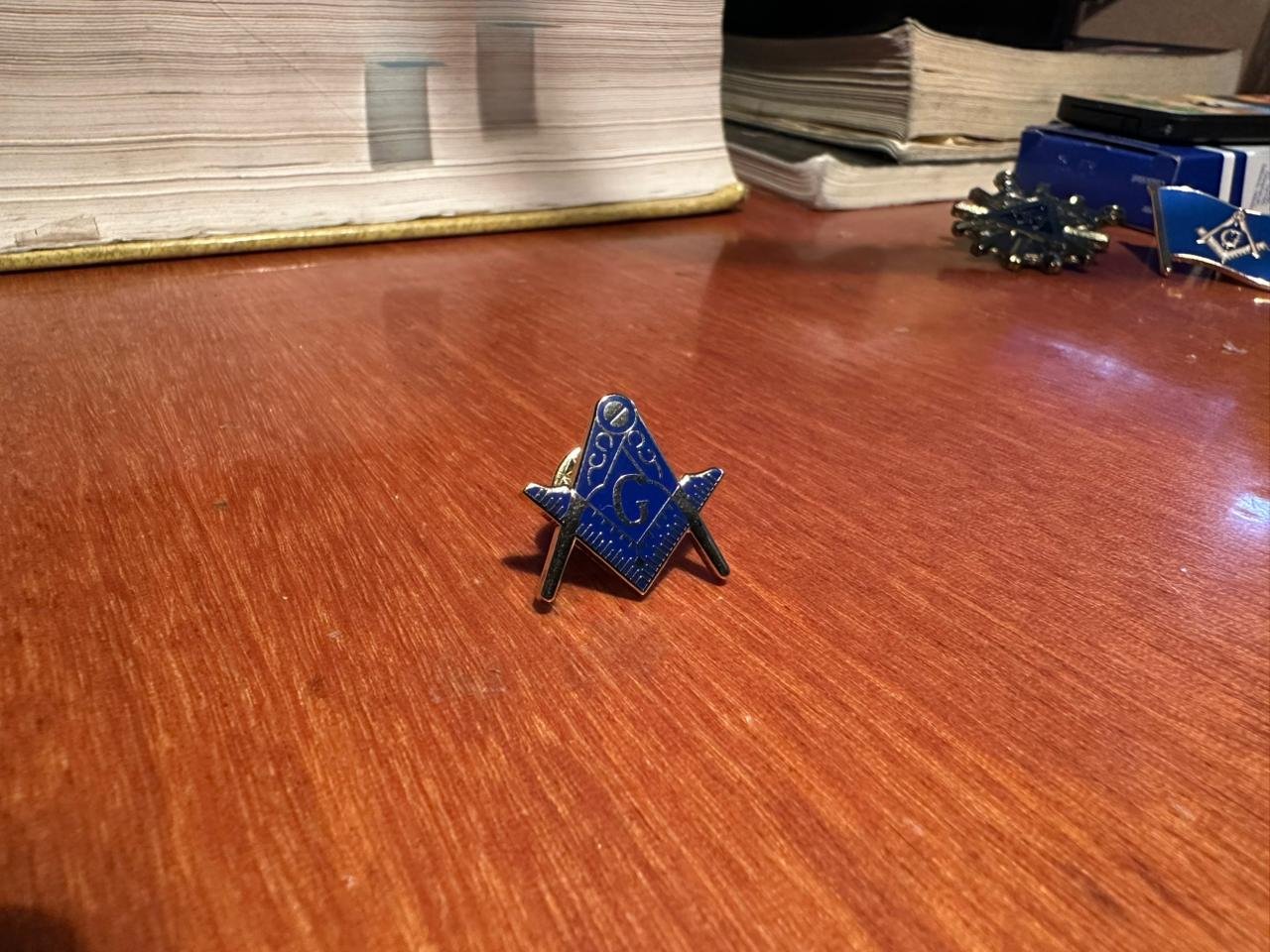 Pin masonería azul