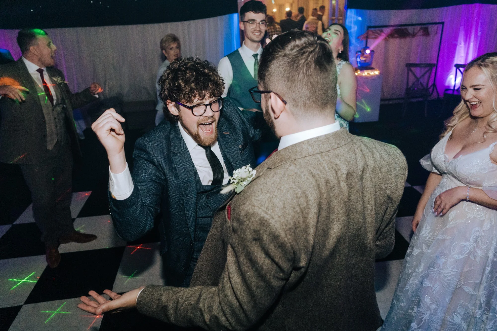 suffolk-wedding-photographer-ravenswood-hall (8).jpg