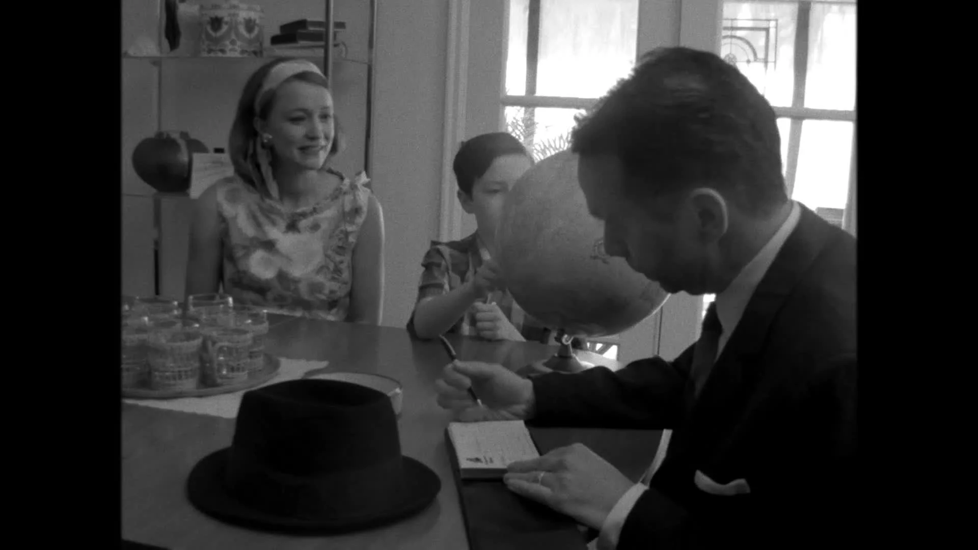 Two Hairdressers in Bagglyport