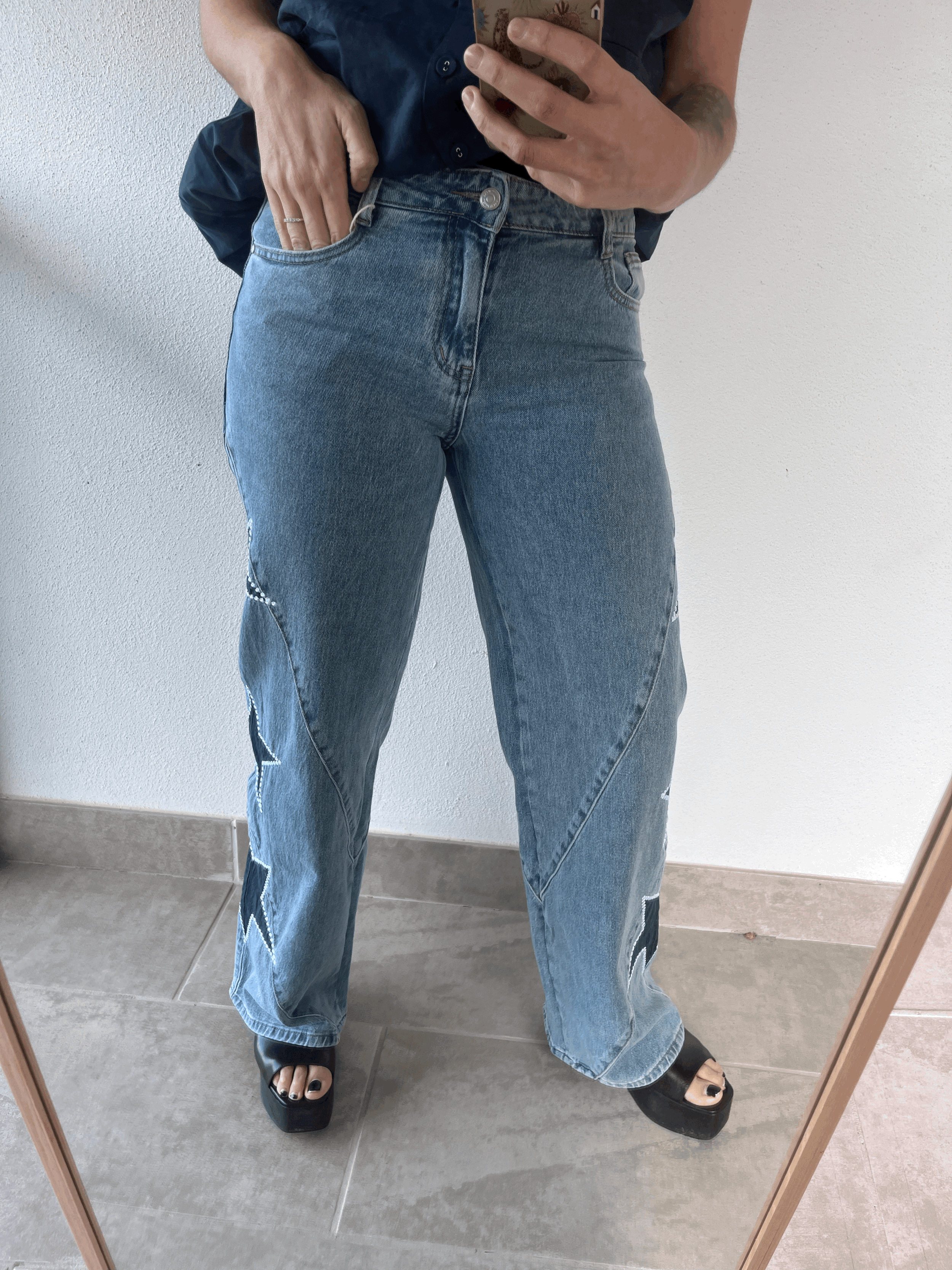 Pantalón Jean con Estrellas Laterales