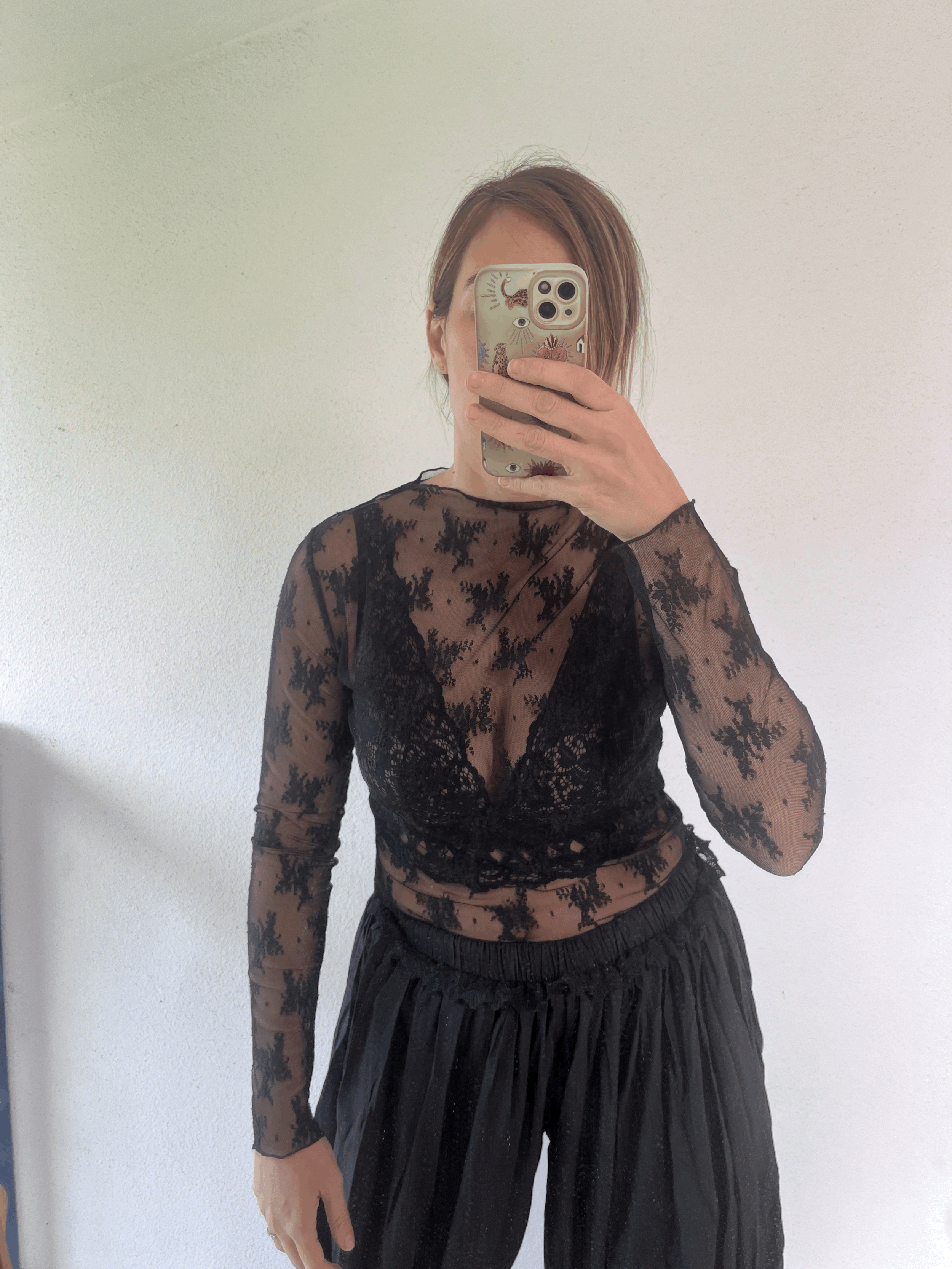 Camiseta de Encaje Negra para Mujer