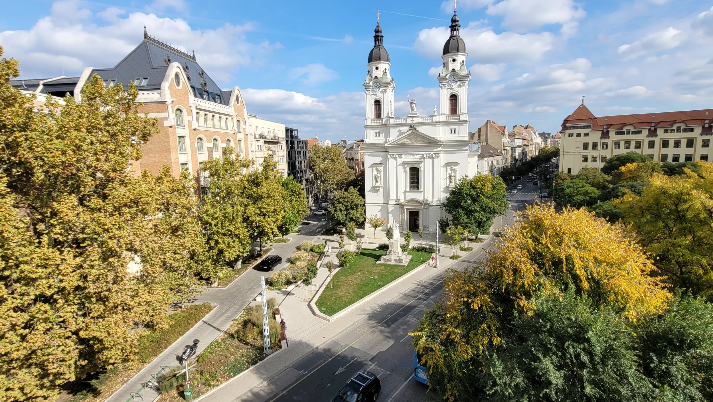 HORVÁTH MIHÁLY TÉR