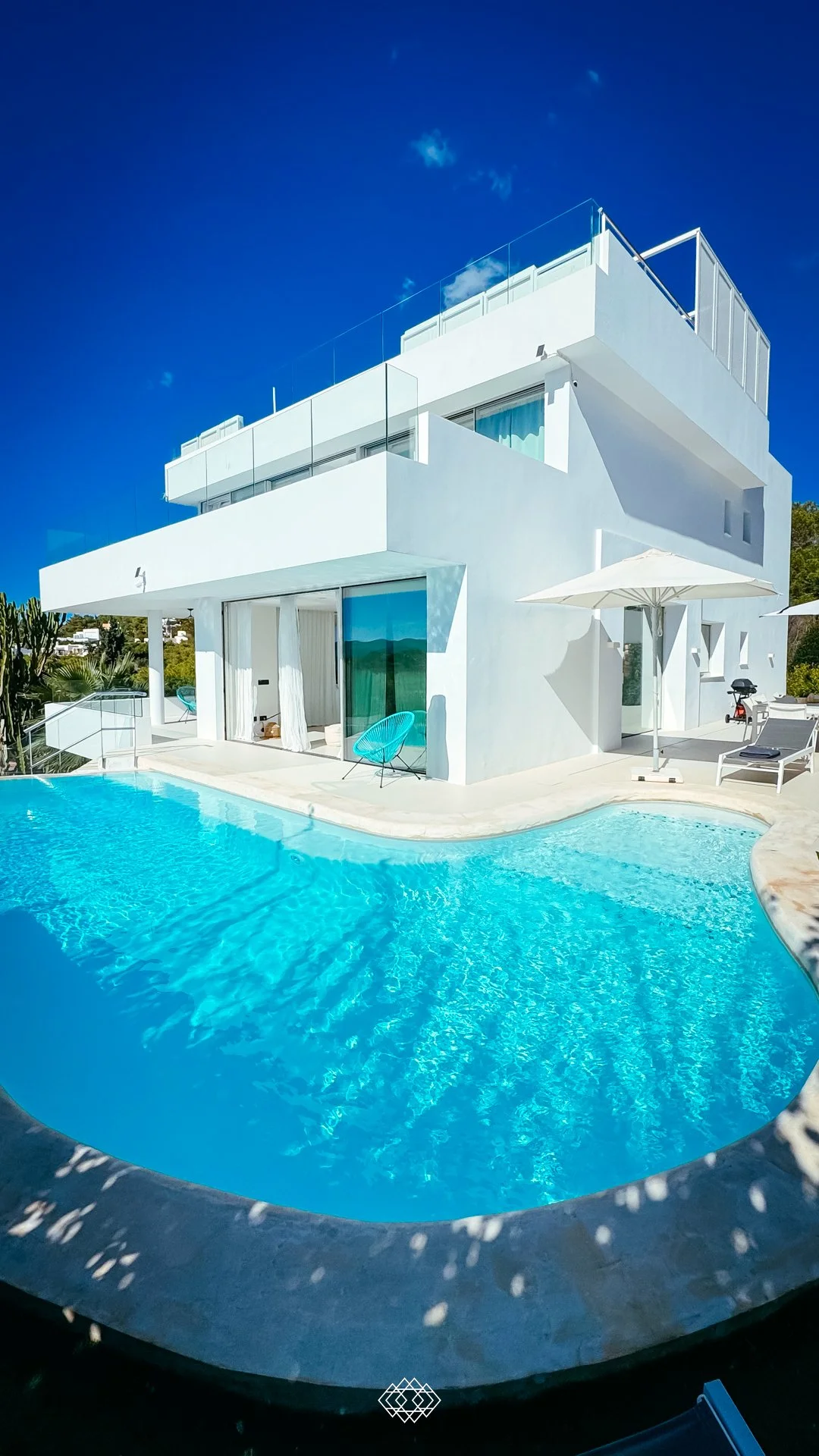 An image of the Cultural Center.