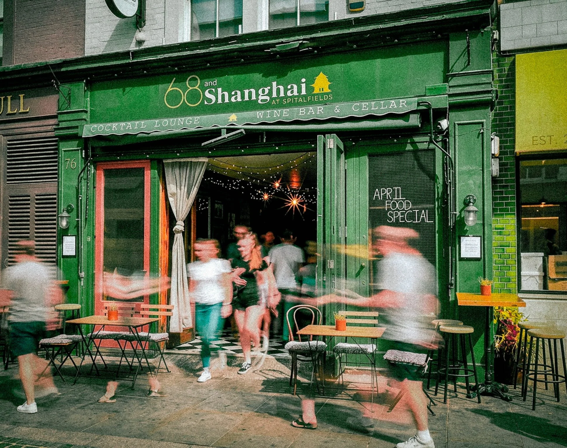 Cocktail Bar Commercial Street 68&SHANGHAI