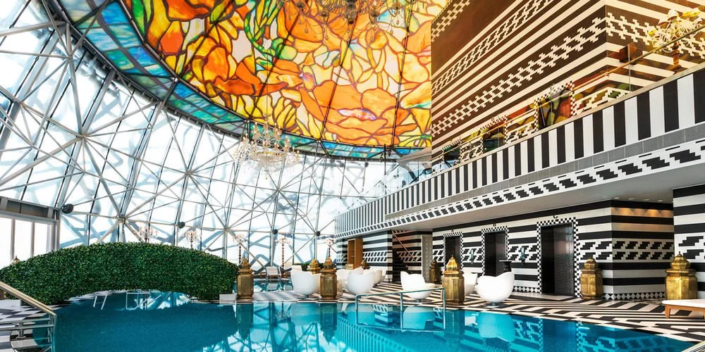 ON THE EDGE OF CHAOS (ORYX MAGAZINE)