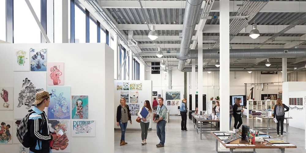 How to Read an Object (Plymouth College of Art)