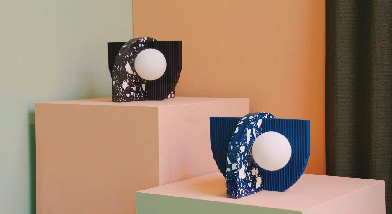 Spared Turns Waste Coat Hangers + Sugar Cane Into the XOU Light (Circular by Design, Design Milk)