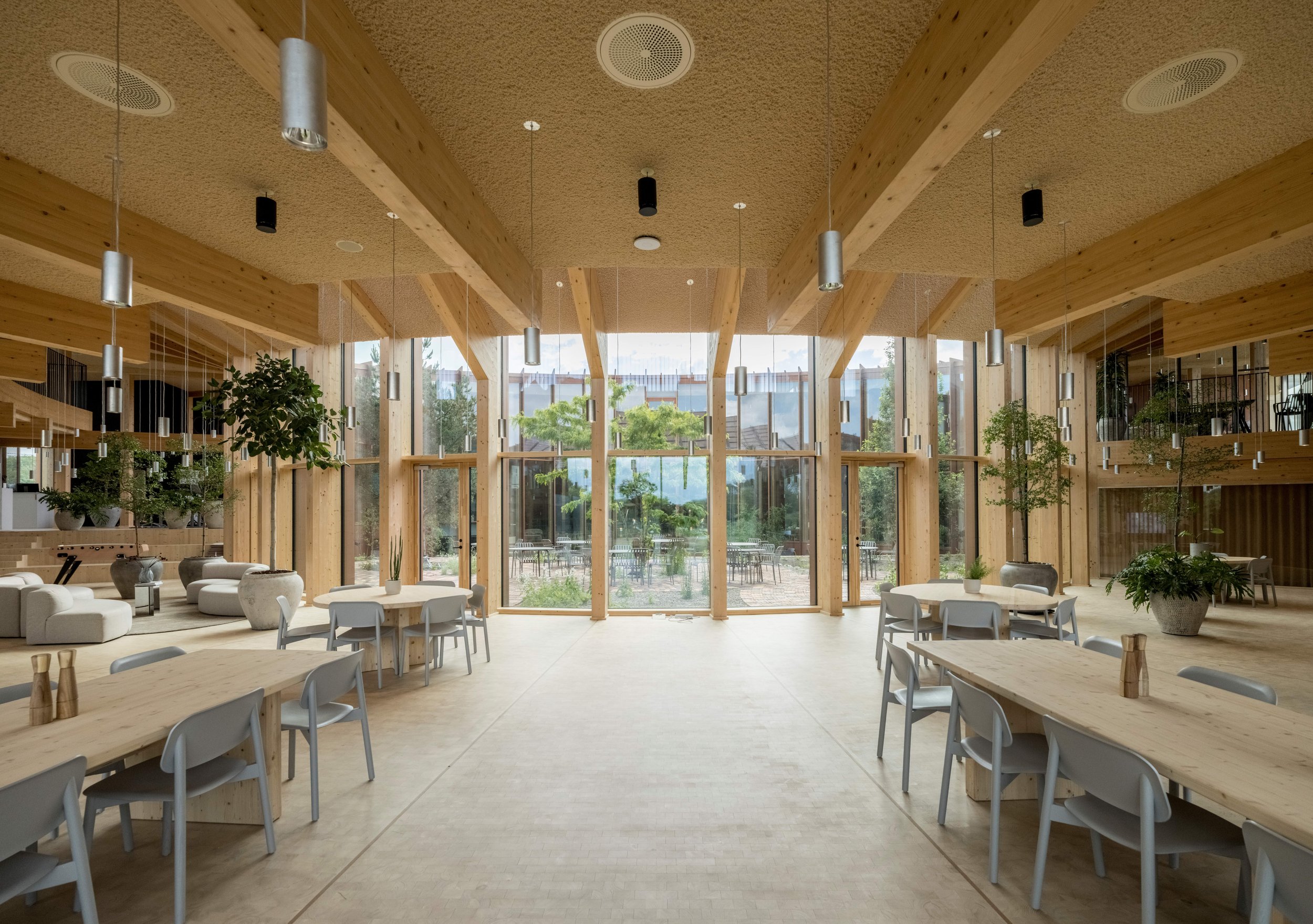 Positive Impact: BIG unveils Dymak HQ in Denmark’s Odense (Mix Interiors)