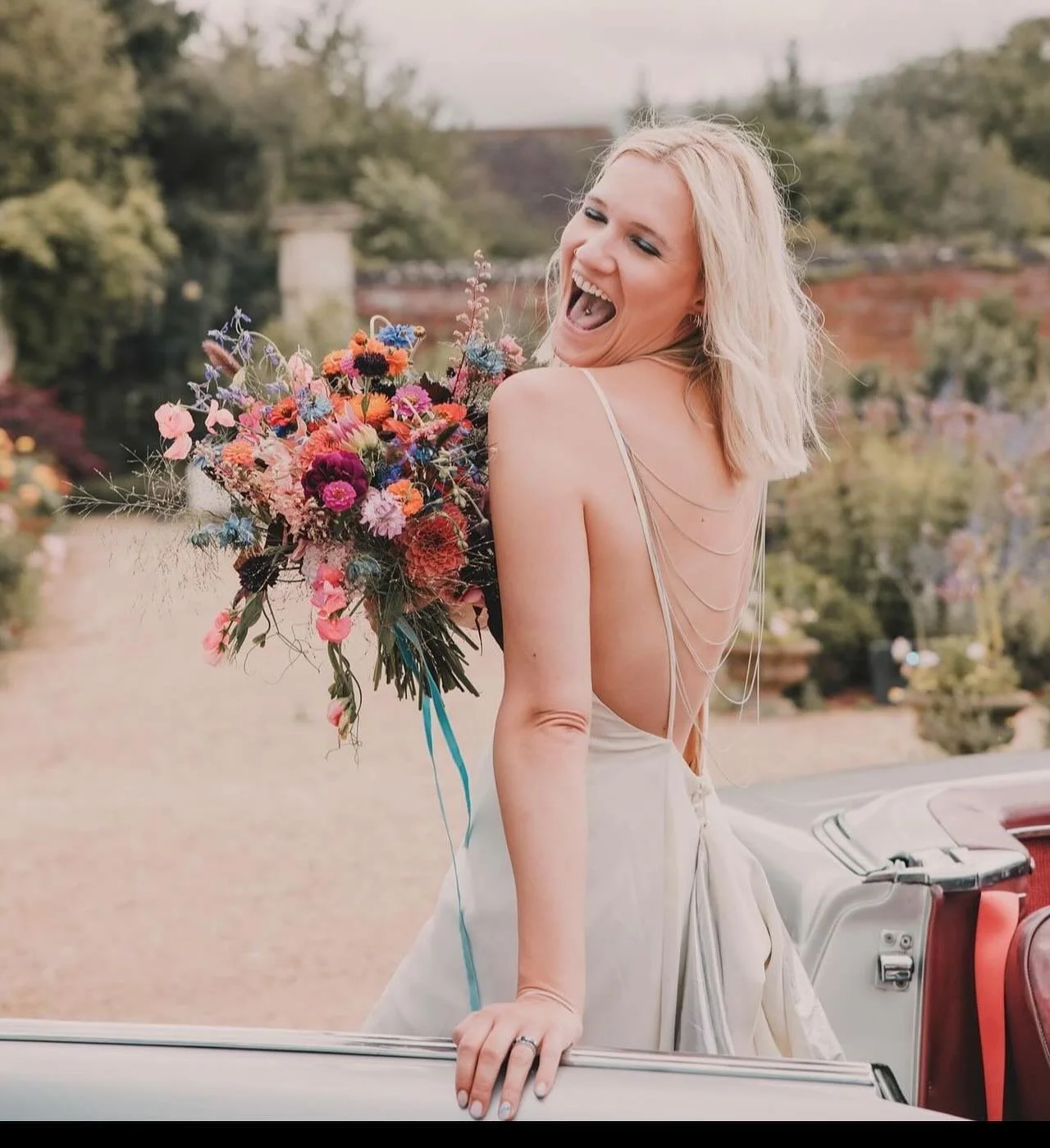 Beautiful Bluebelle 🦋✨🦋✨🦋✨🦋

@blue_belle666 
@andrewbarrellphoto 
@laylarobinsondesign