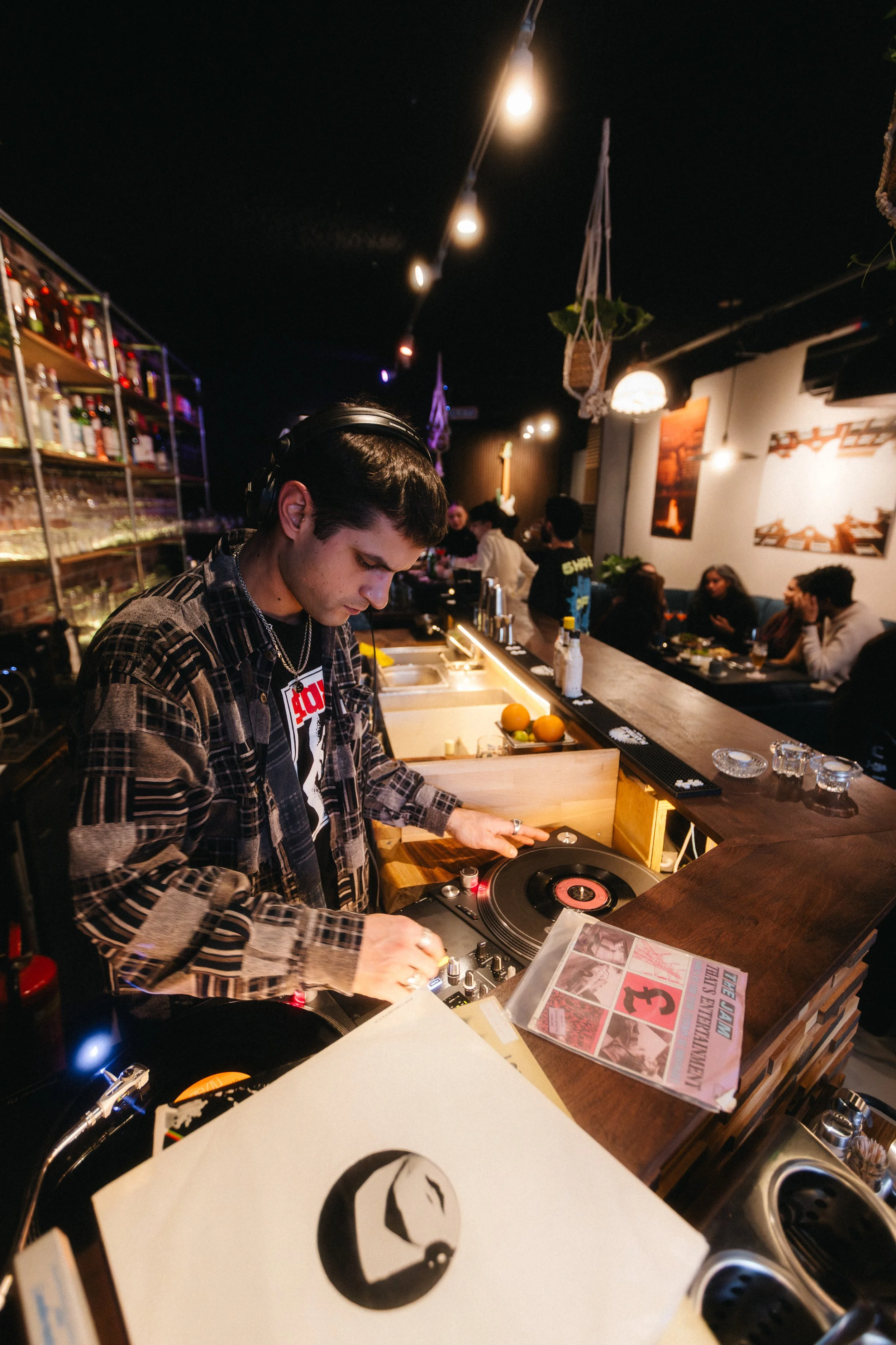 Sunday Brunch Vinyl DJ set