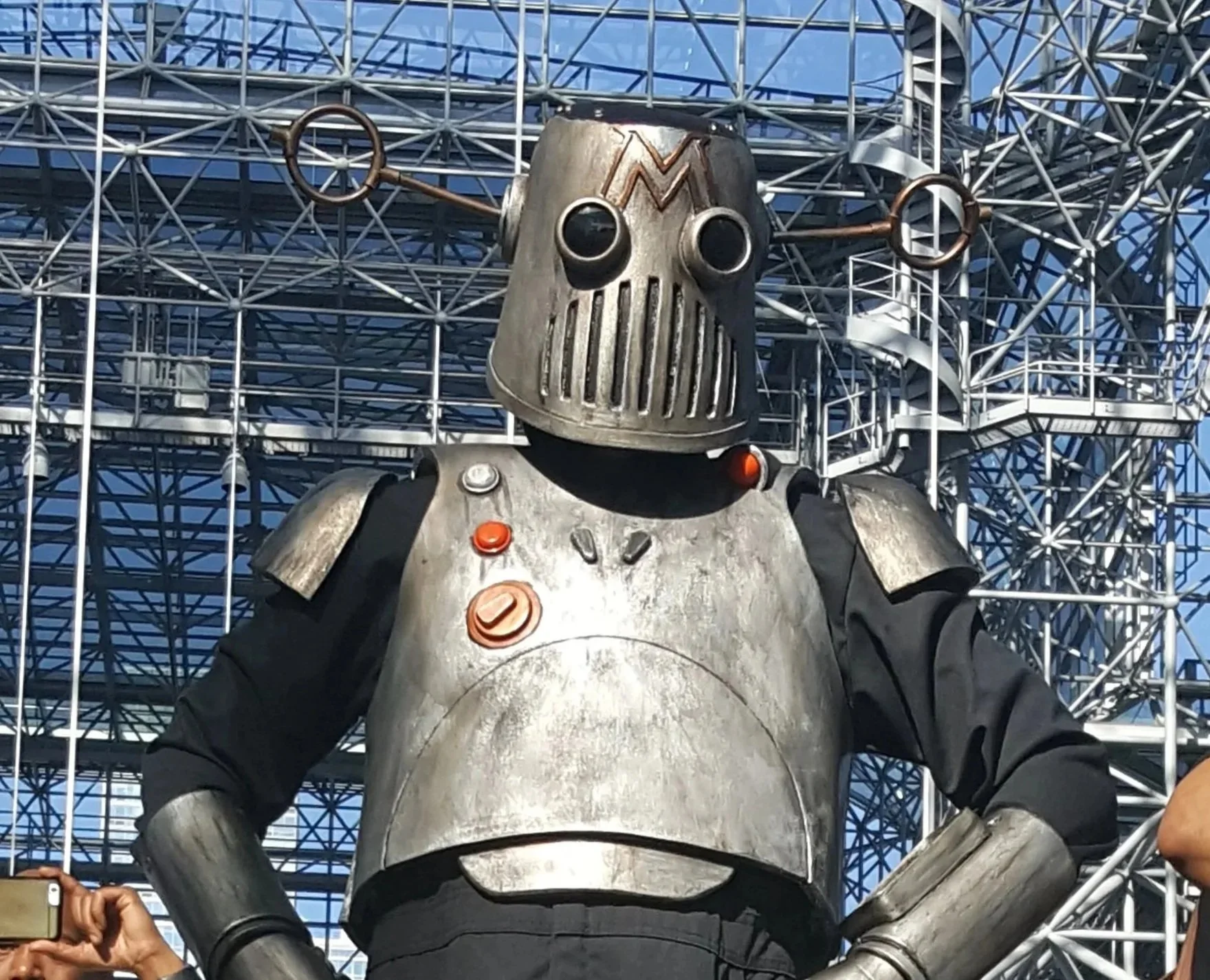 The Mechanist from Fallout 4 - 
EVA foam, plastidip, acrylic paint, kitbash details