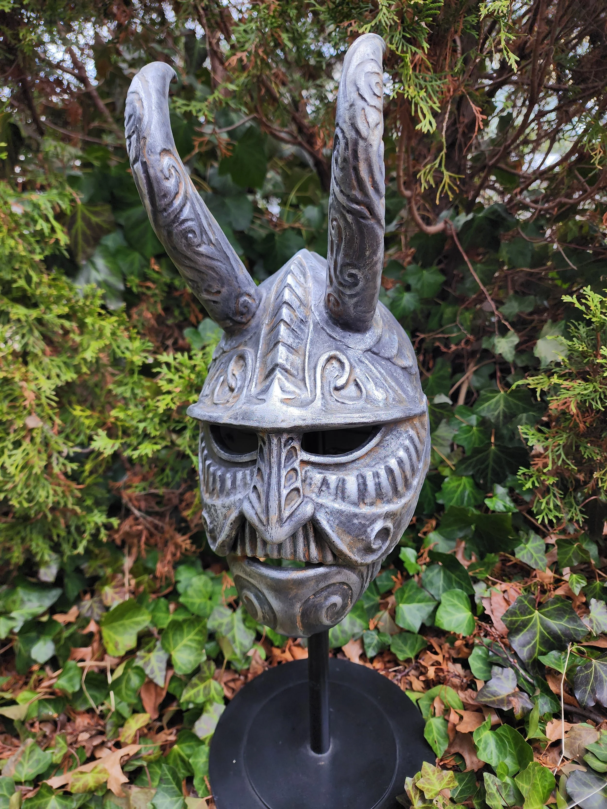 Masque of Clavicus Vile from Skyrim - 

EVA Foam, epsilon 30, acrylic paint, neodymium magnets