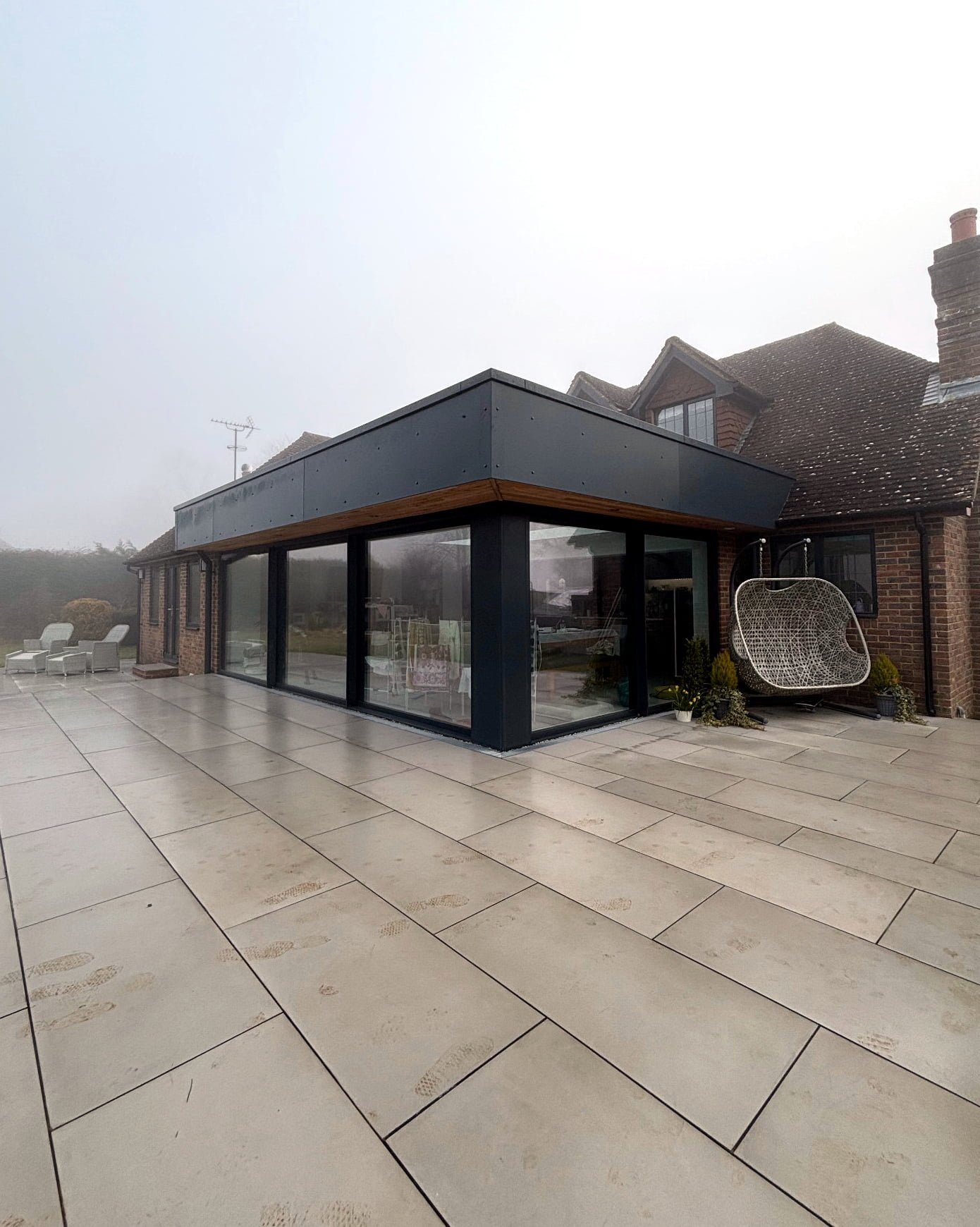 Contemporary glazed home extension in Sussex