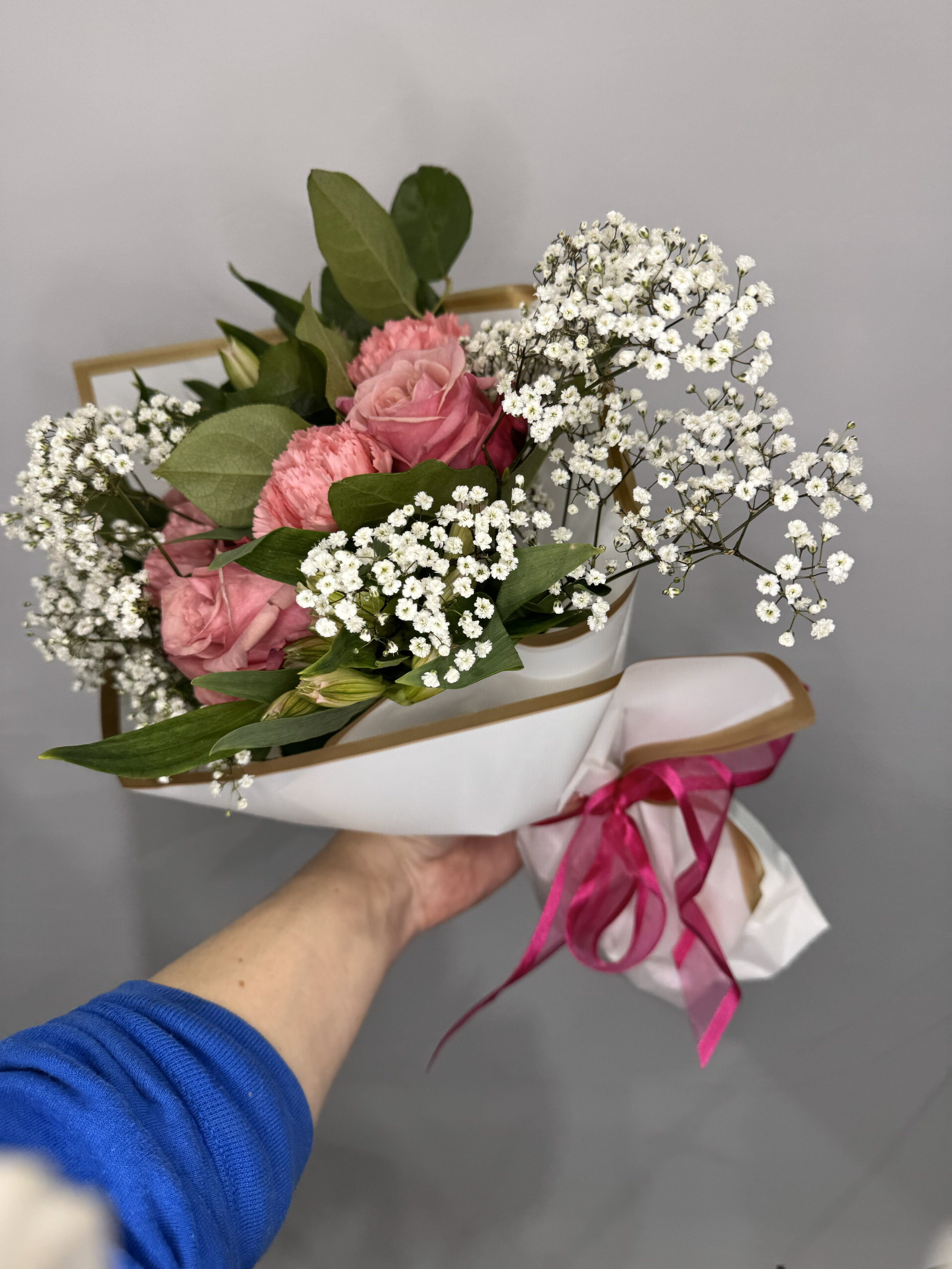 Half-Dozen Red Roses – Wrapped Bouquet