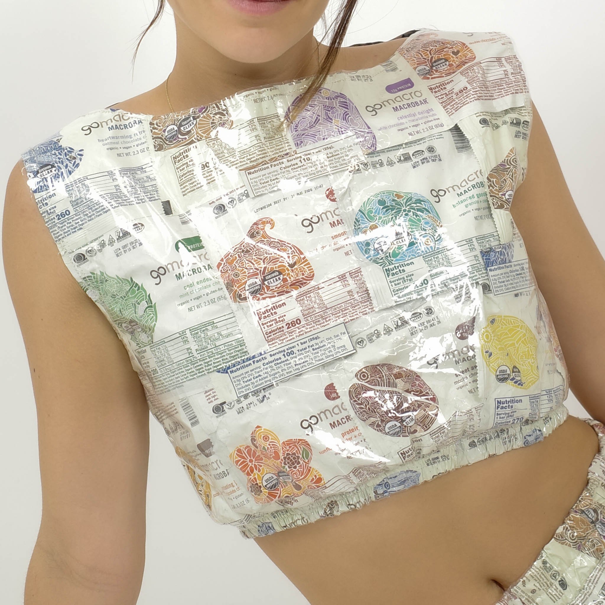 Cinched tee in protein bar packaging