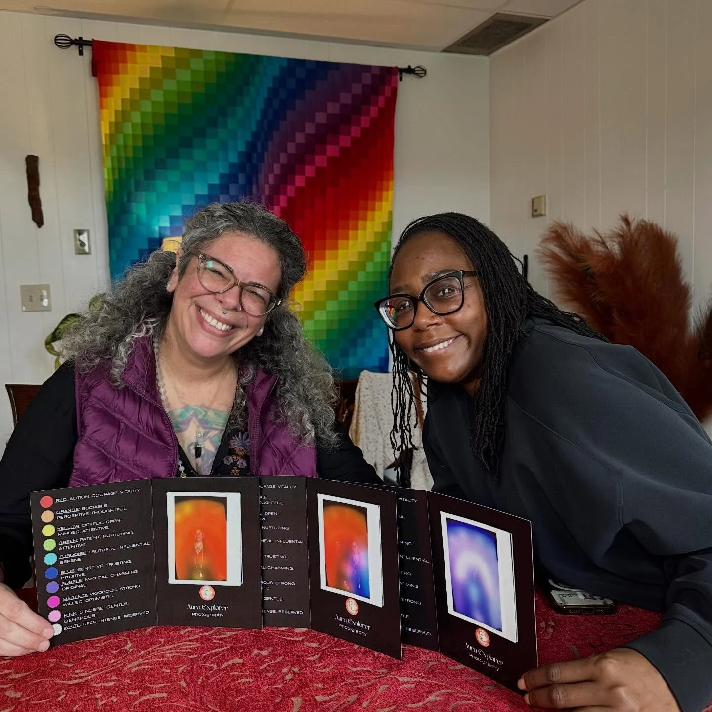 These 2 shining humans blew my camera up with their intensity. Working thru life at your highest vibration isn&rsquo;t for the faint of heart.
They are ready to share love and make this world a better place

#aura #auraphotography #auraexplorerphotog