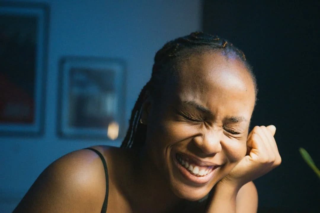 Woman experiencing genuine joy after trauma healing after EMDR therapy in Phoenix, AZ