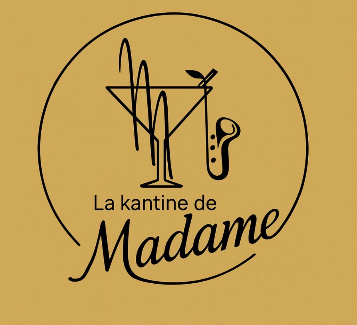 Logo illustrant une boisson avec un verre stylisé, une paille, et un symbole de question, avec le texte "La kantine de Madame" en dessous, sur un fond jaune.