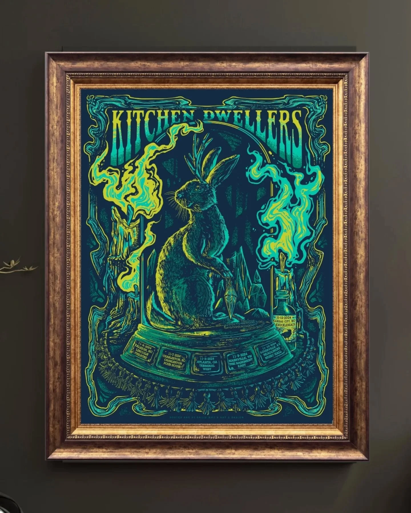 I love @kitchendwellers so much. I've been seeing those fellas play for years now and every time I see them it's a pleasure. I was incredibly excited to put together a design for them. My vision for this was the view of a taxidermy jackalope that was