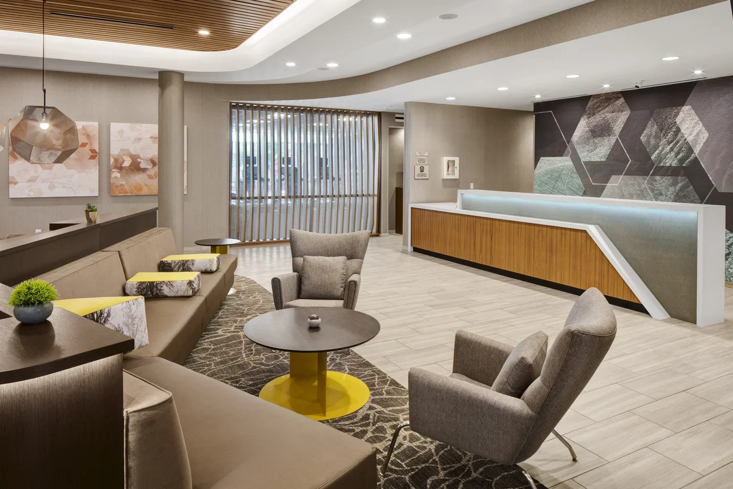 Springhill+Suites_+©501+Studios__5017379_07-12-23.webp