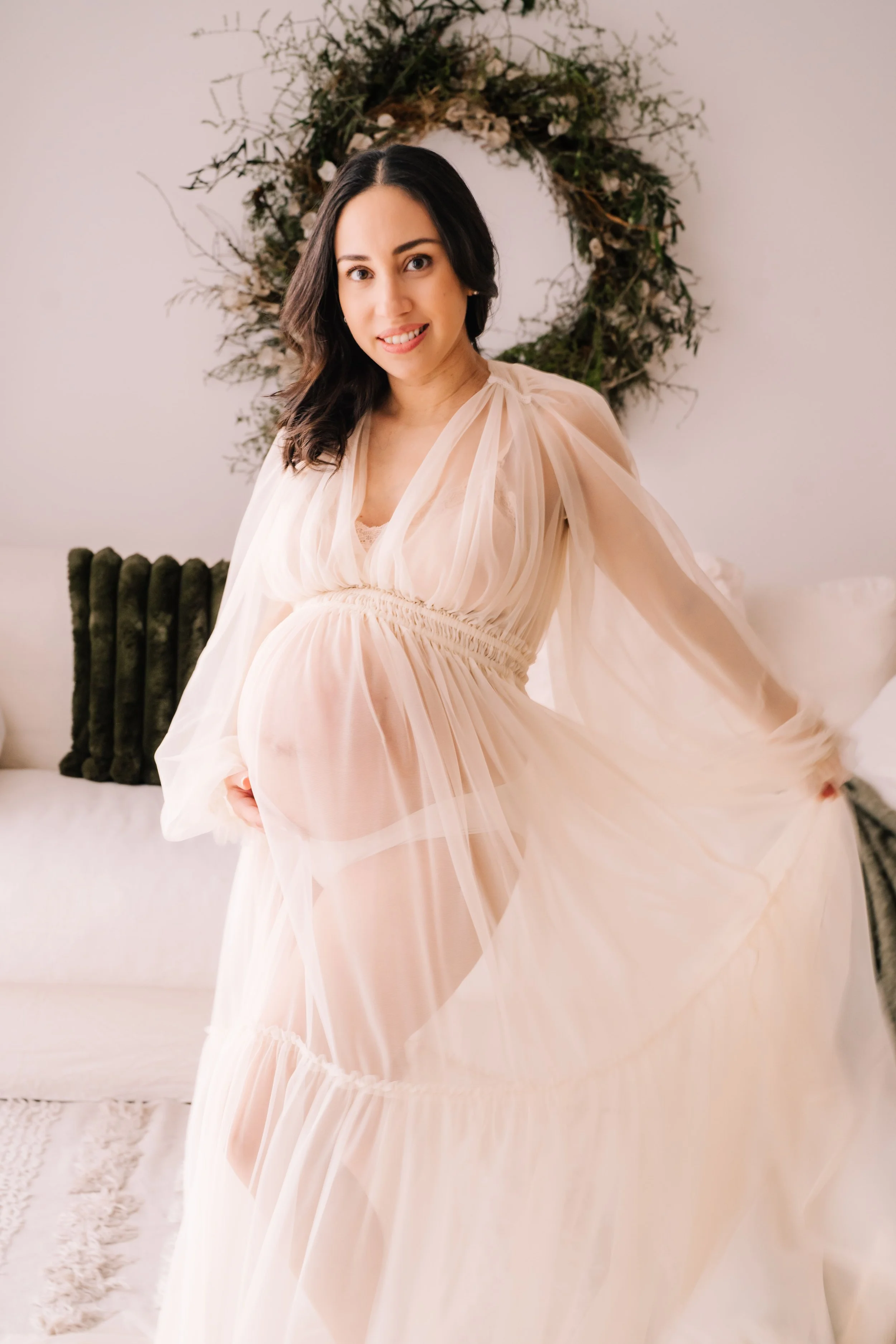 2024-12-13 Carla's Maternity Session- Lens and Sensibility Family Photographer 1-min.jpg