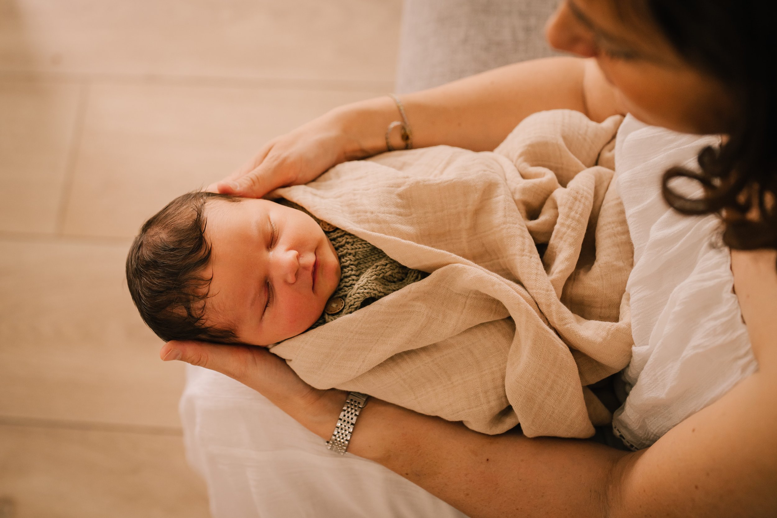 22052022170Lifestyle Family Photographer Ana.jpg