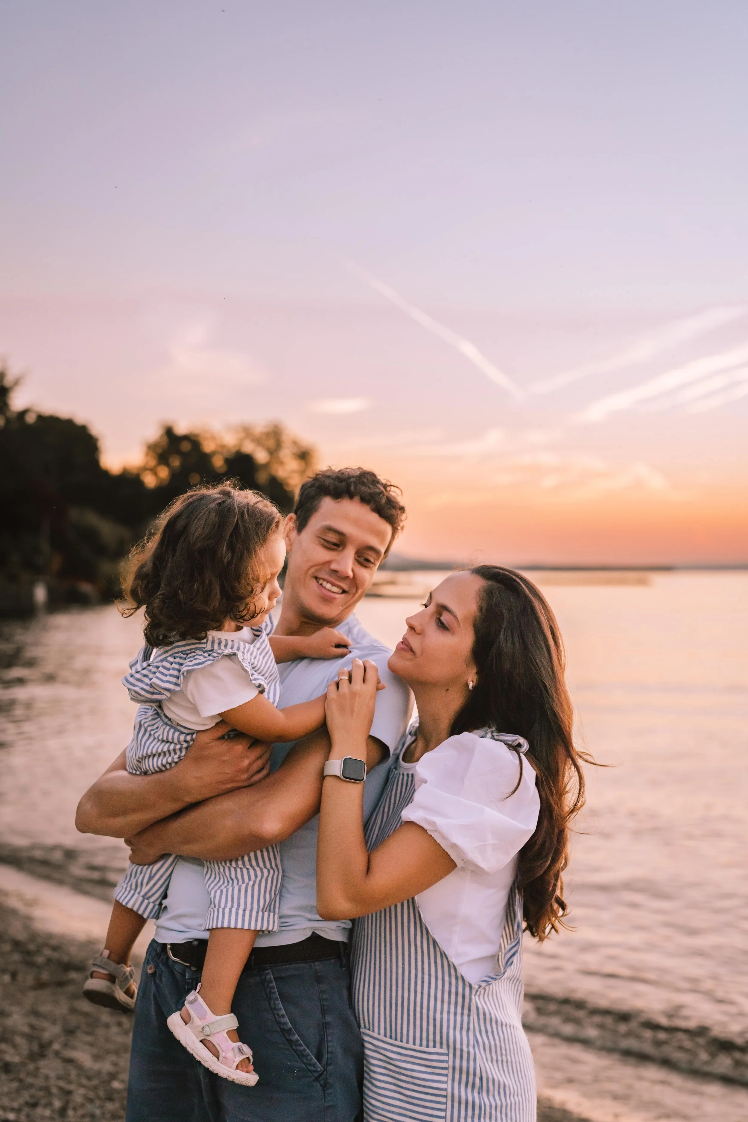 2024-08-11 Famille de Filipa et Jared- Lens and Sensibility Family Photographer 1-2-min.jpg