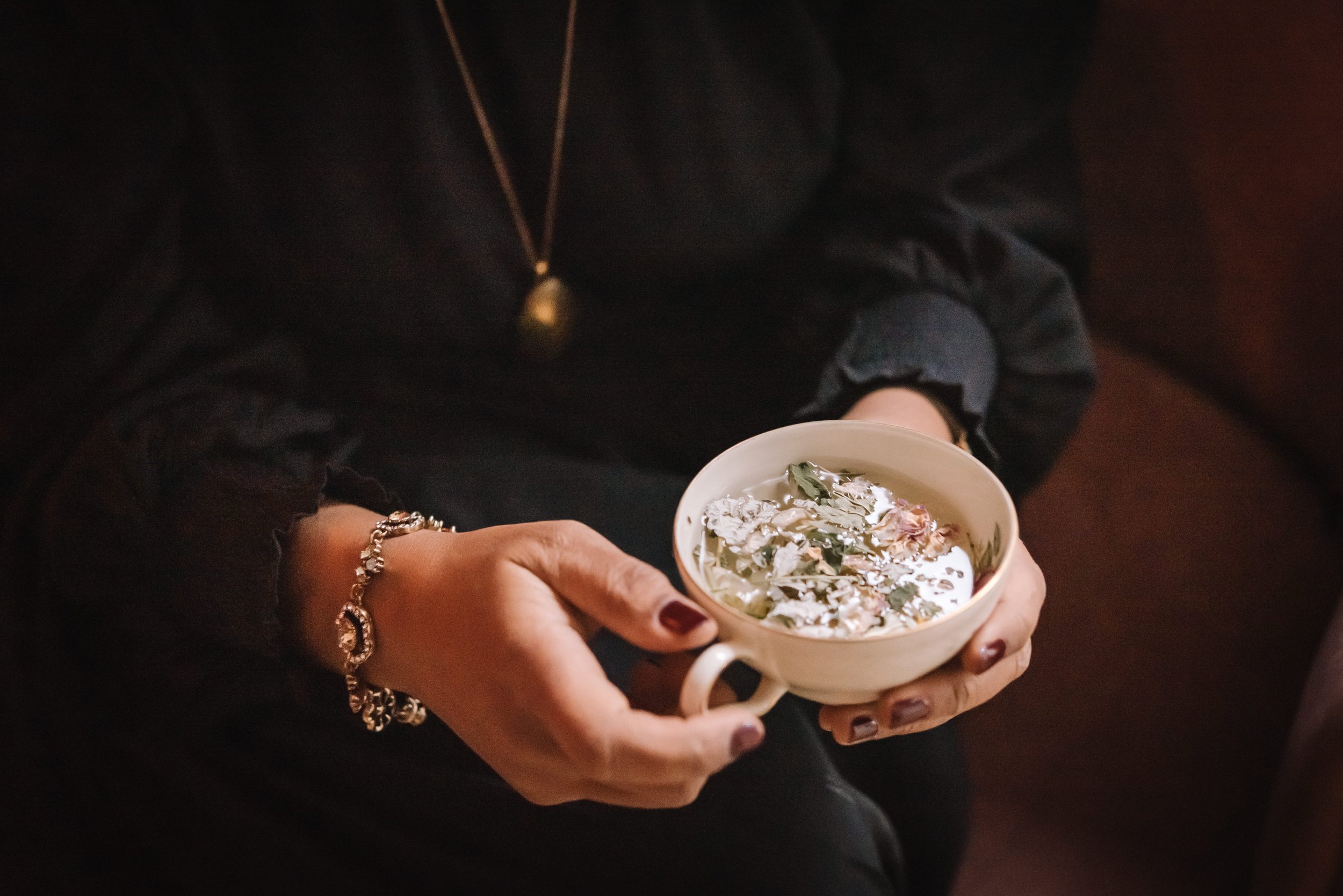 1812202001Geneva Family Photographer and Blogger brands.jpg