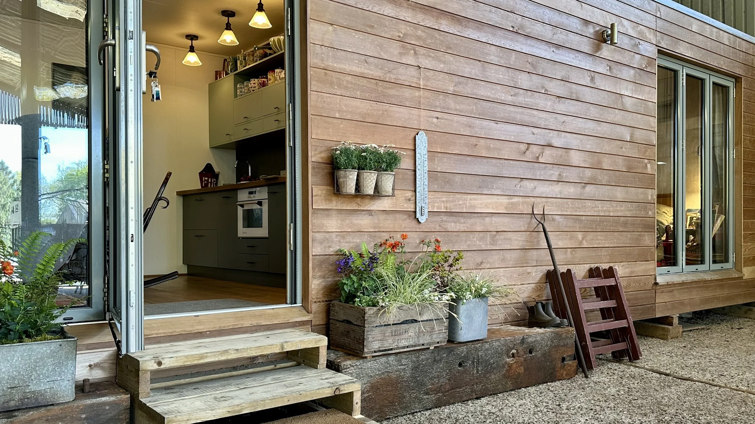 One Bedroom Cabin with cedar cladding.jpeg