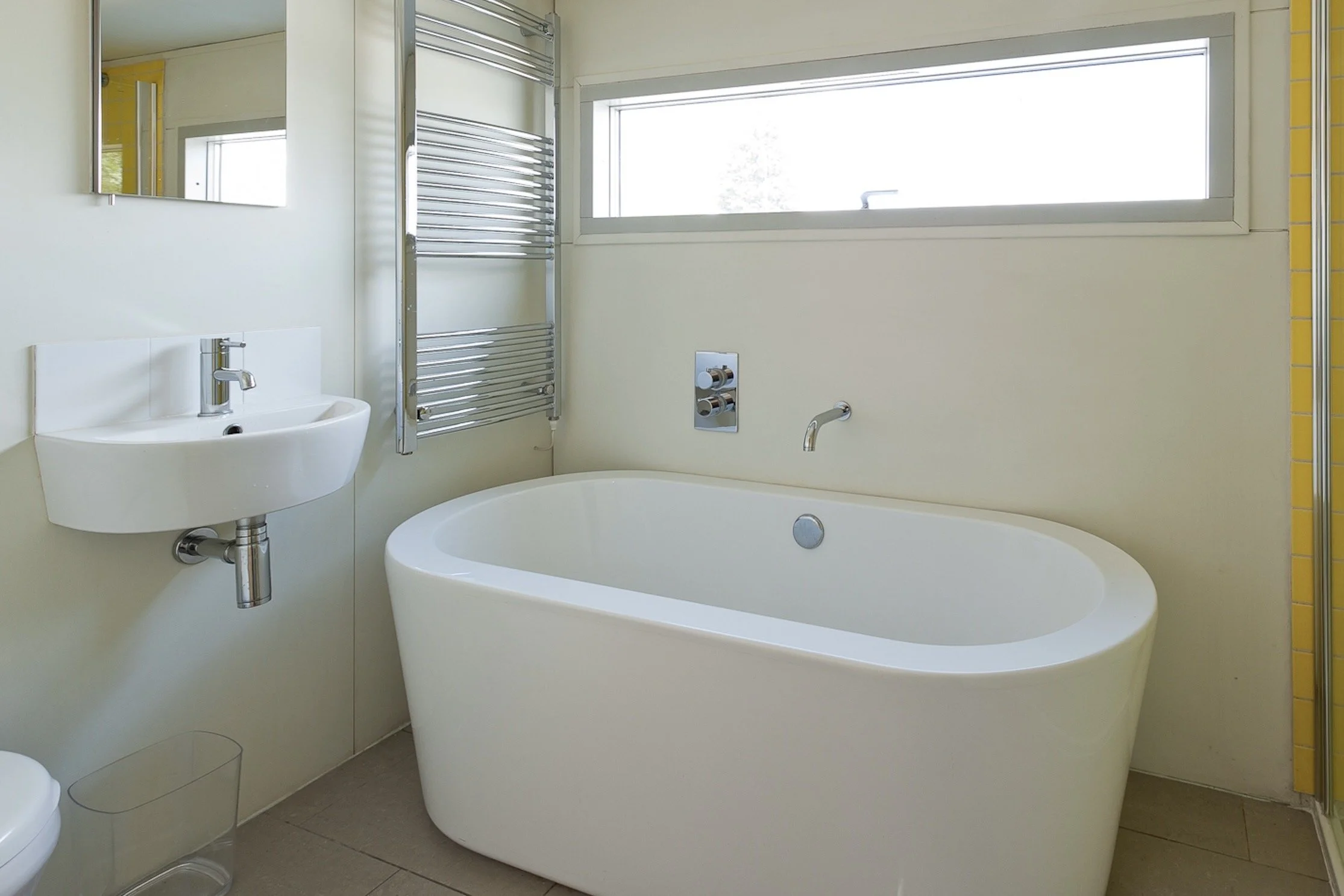 Medway White Bathroom .jpg