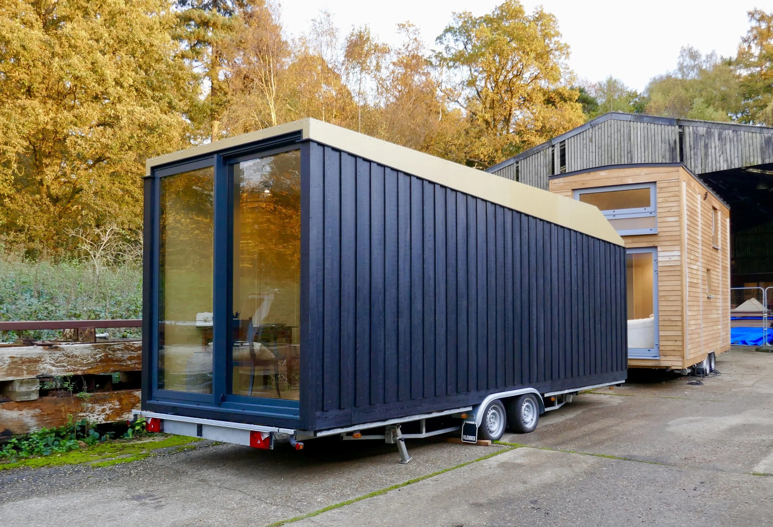 Dragonfly 725 Guest Cabin