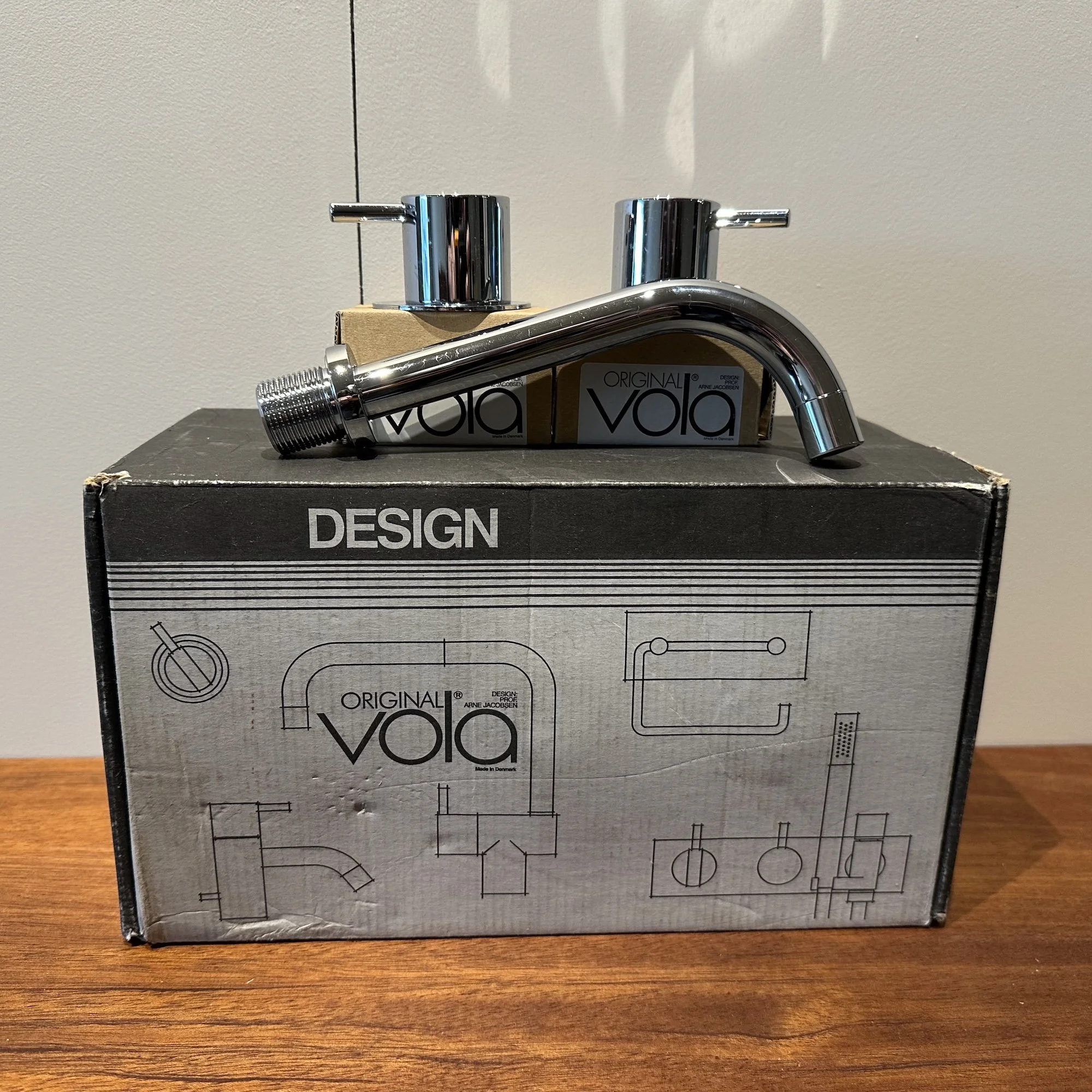Arne Jacobsen Vola 2 lever basin mixer
